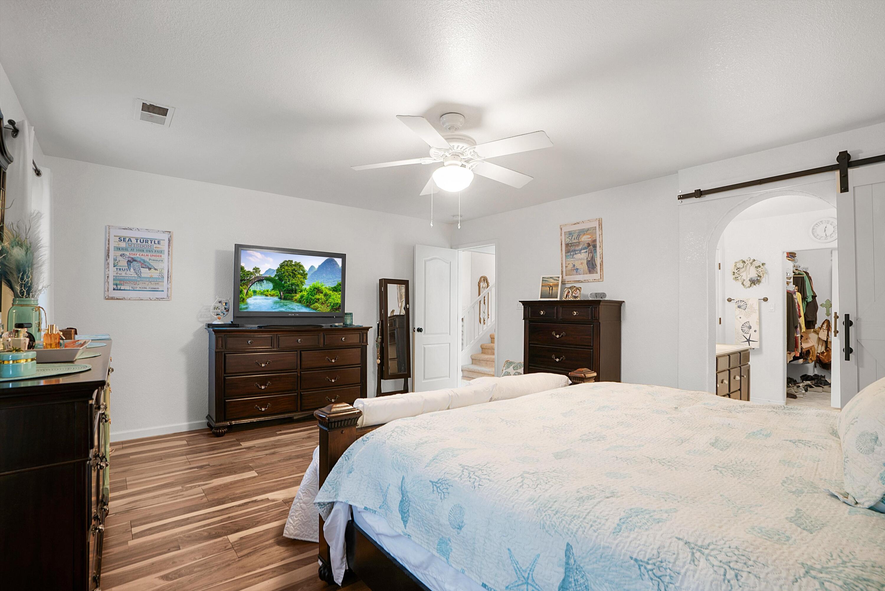 10415 Calle Hermosa Court NW