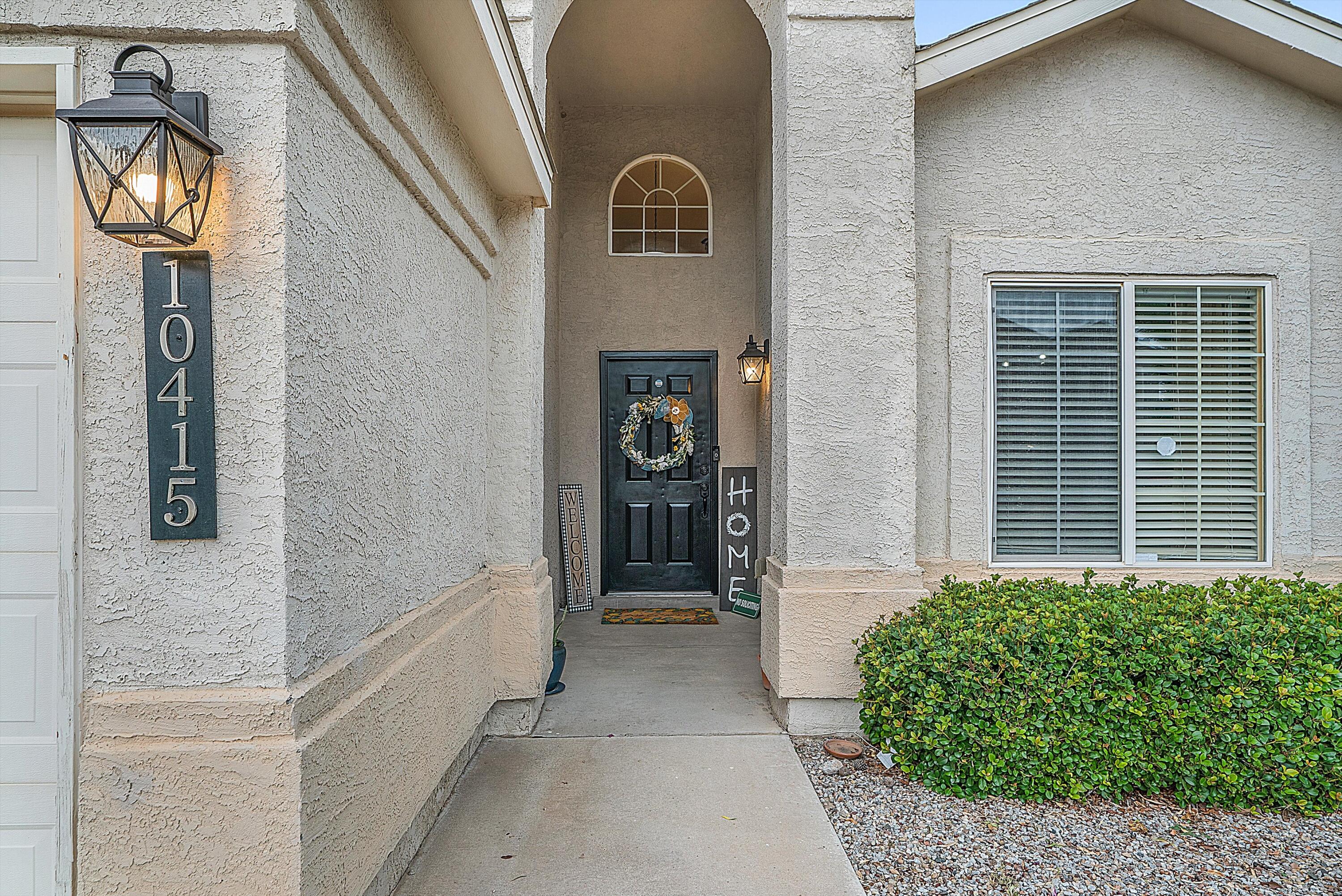 10415 Calle Hermosa Court NW