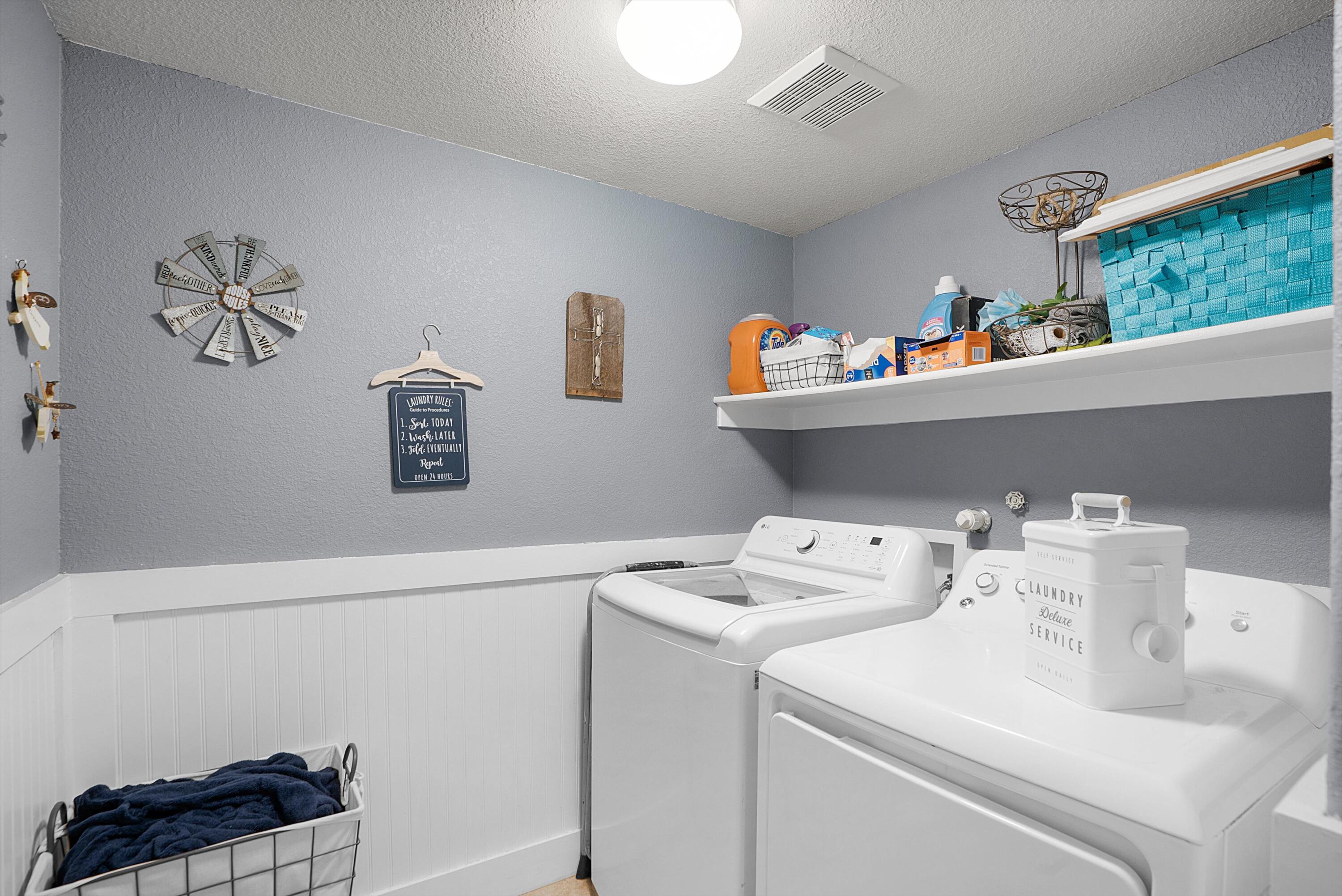 10415 Calle Hermosa Court NW