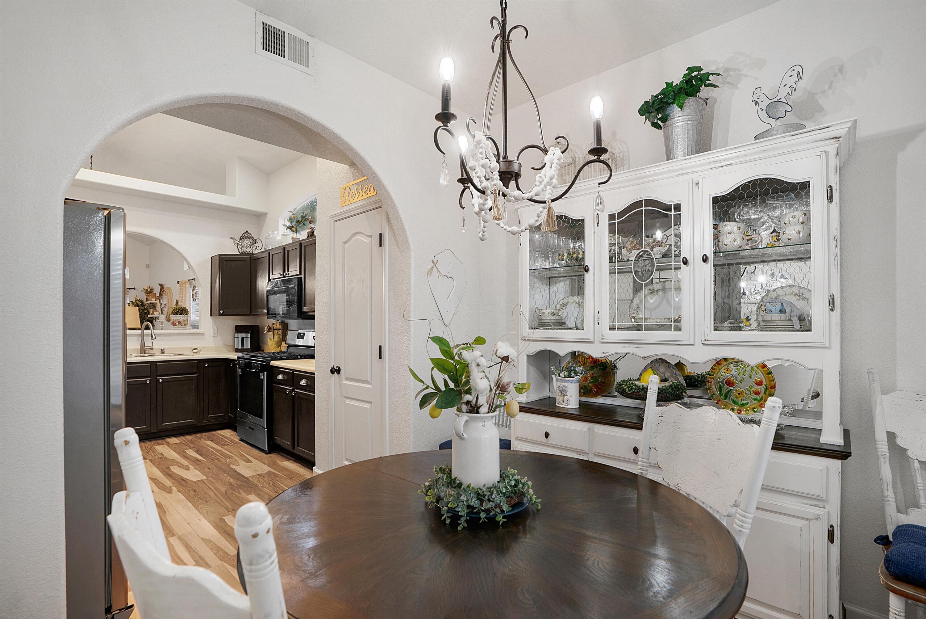 10415 Calle Hermosa Court NW