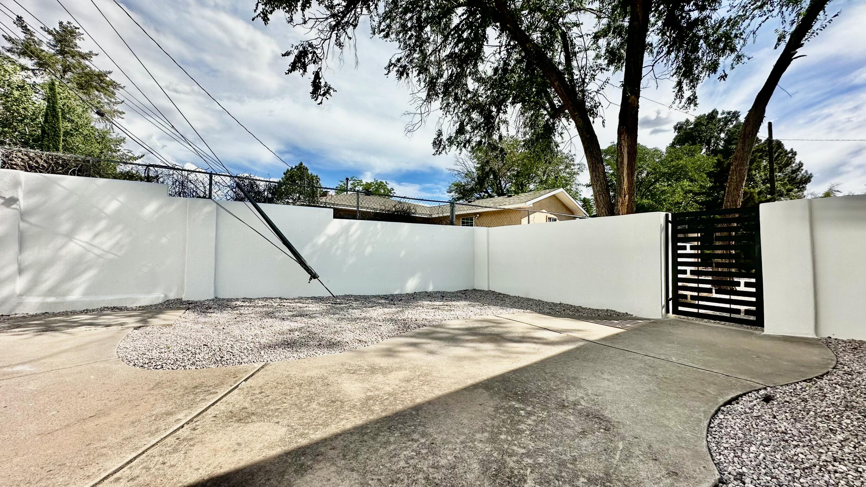 4523 Sunningdale Avenue NE