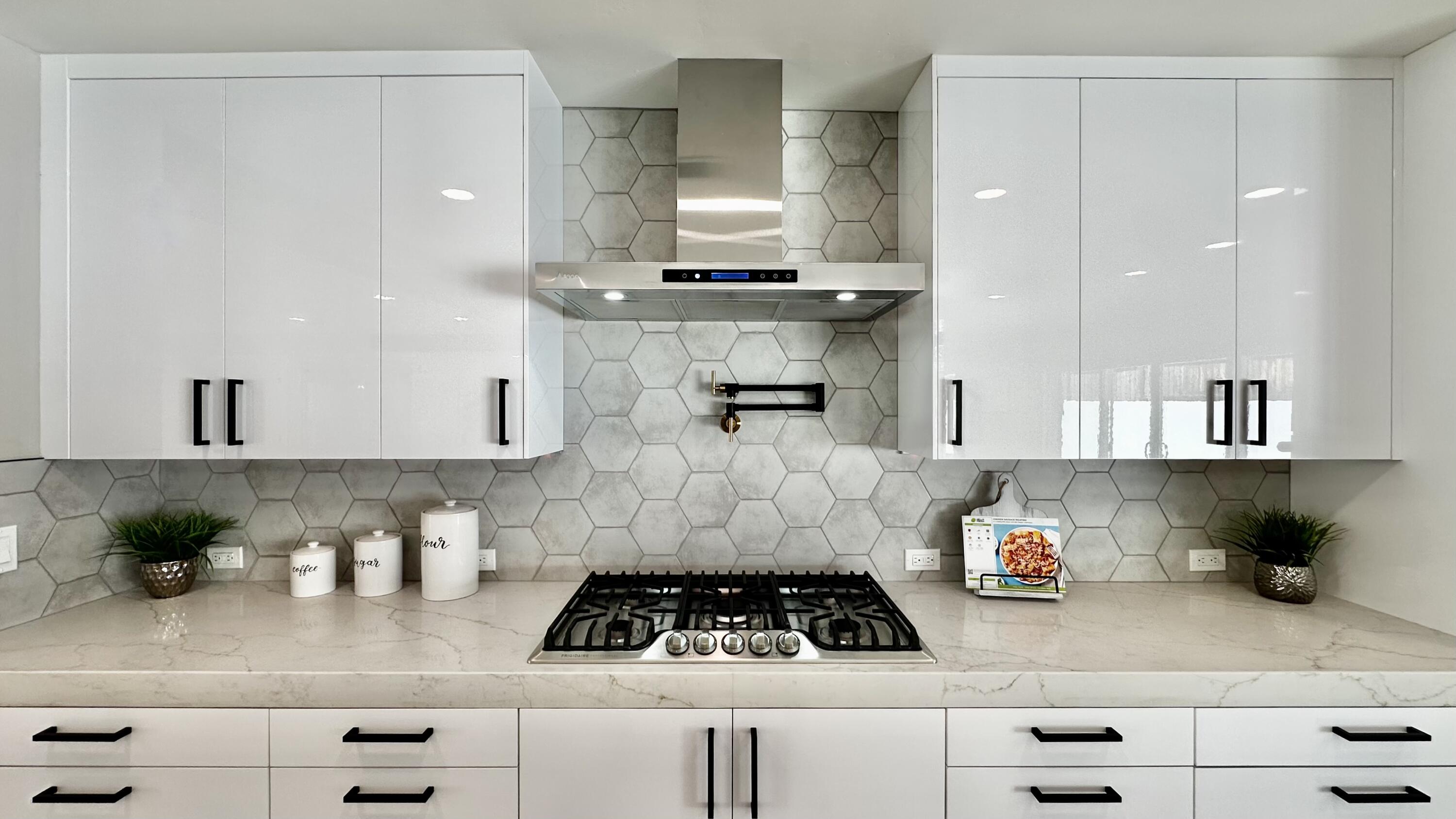 4523 Sunningdale Avenue NE