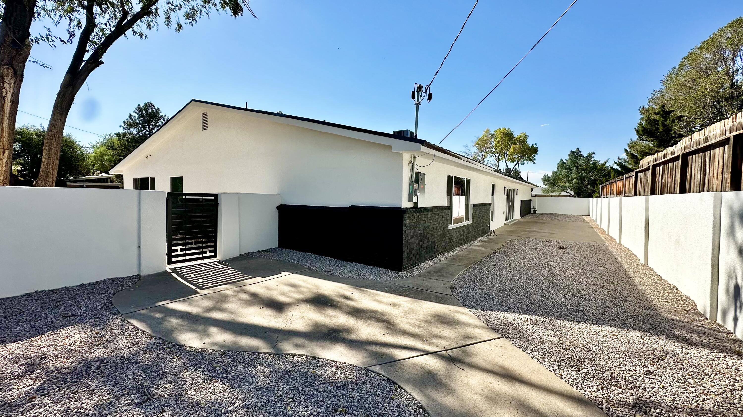 4523 Sunningdale Avenue NE