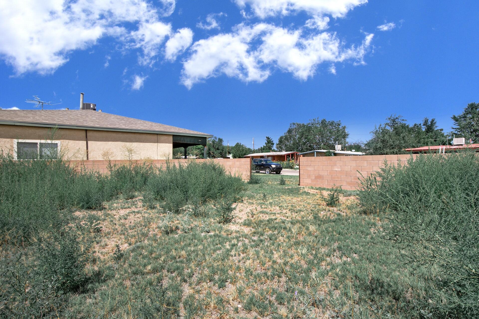 1001 Esperanza Drive