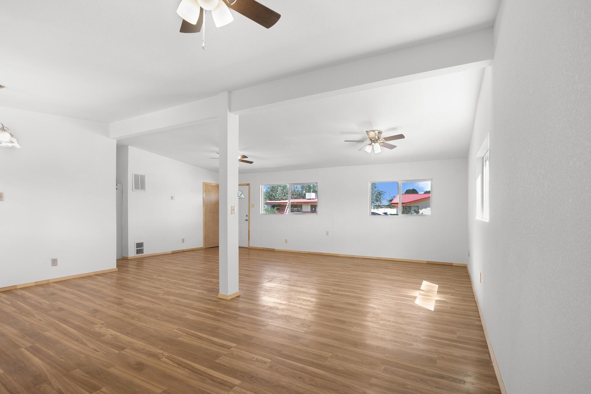 1001 Esperanza Drive