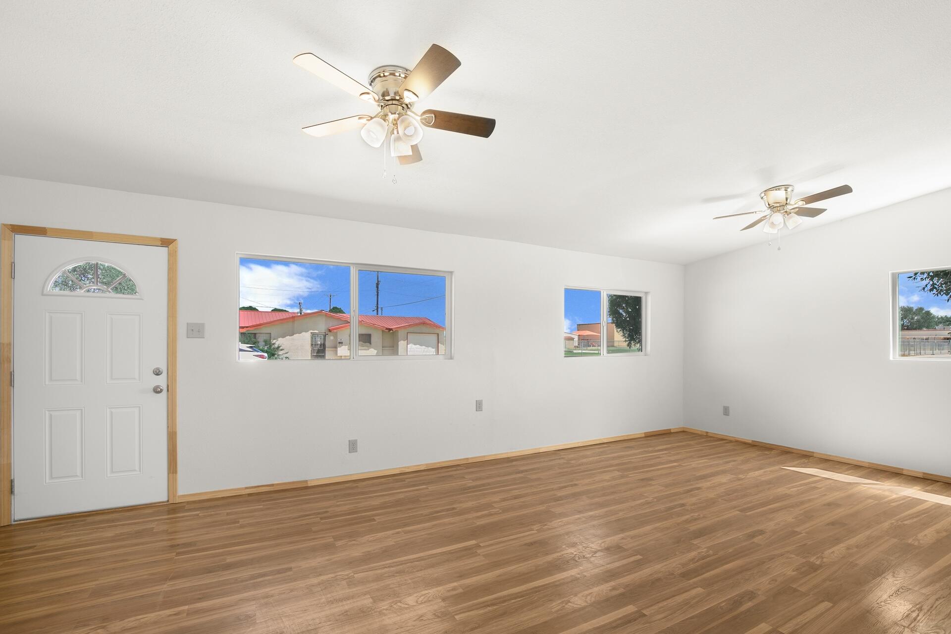 1001 Esperanza Drive