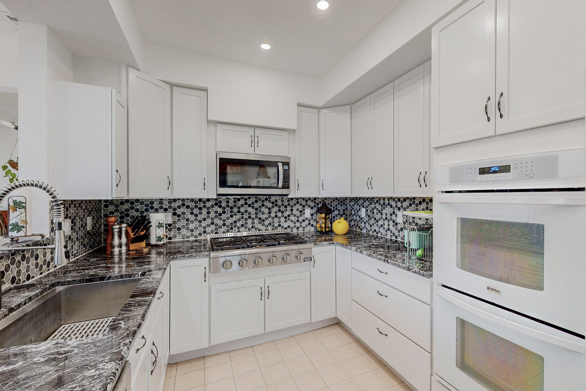 9968 Bellevue Street NW