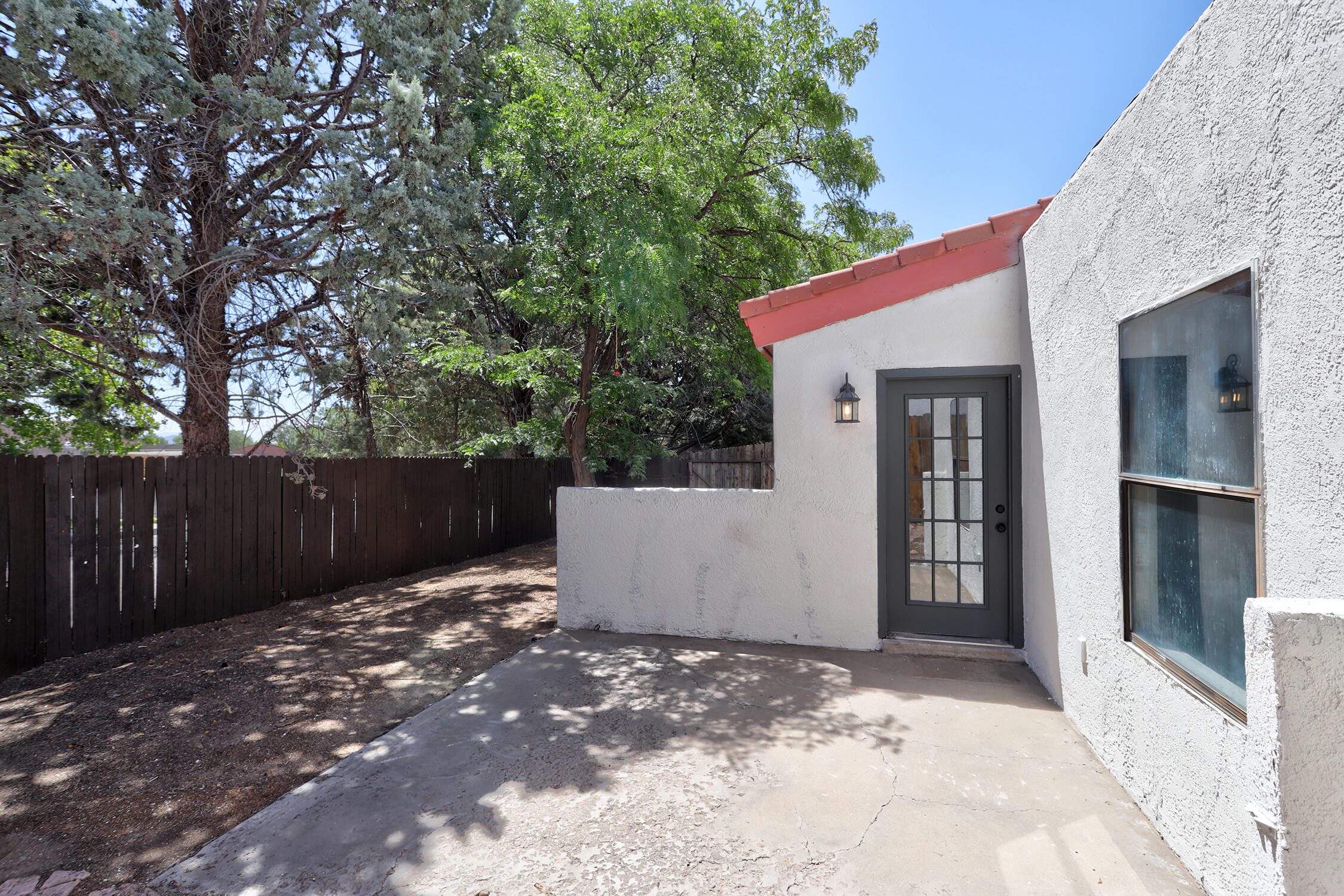 11020 Briarwood Terrace NE