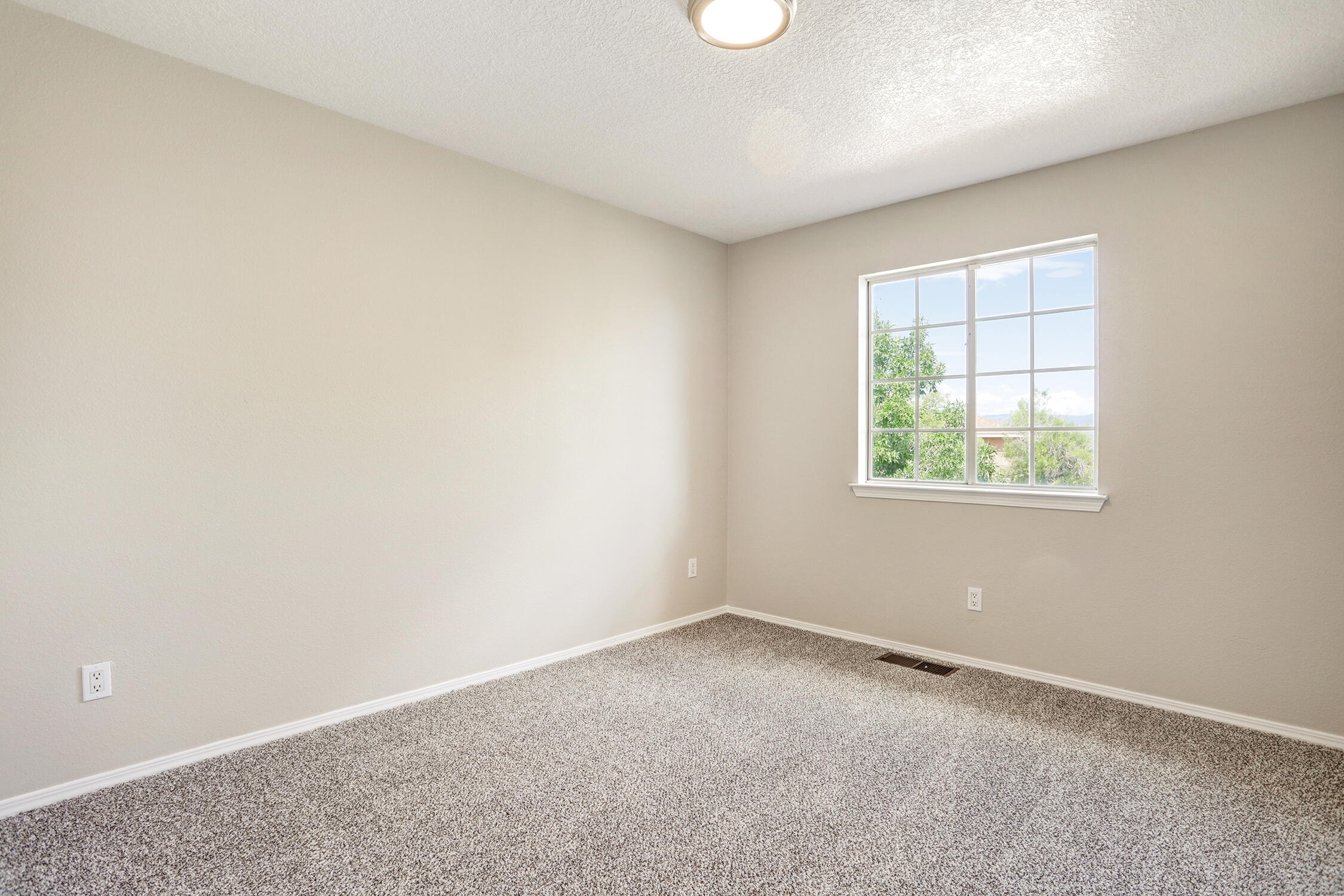 537 Sky Tower Street SW