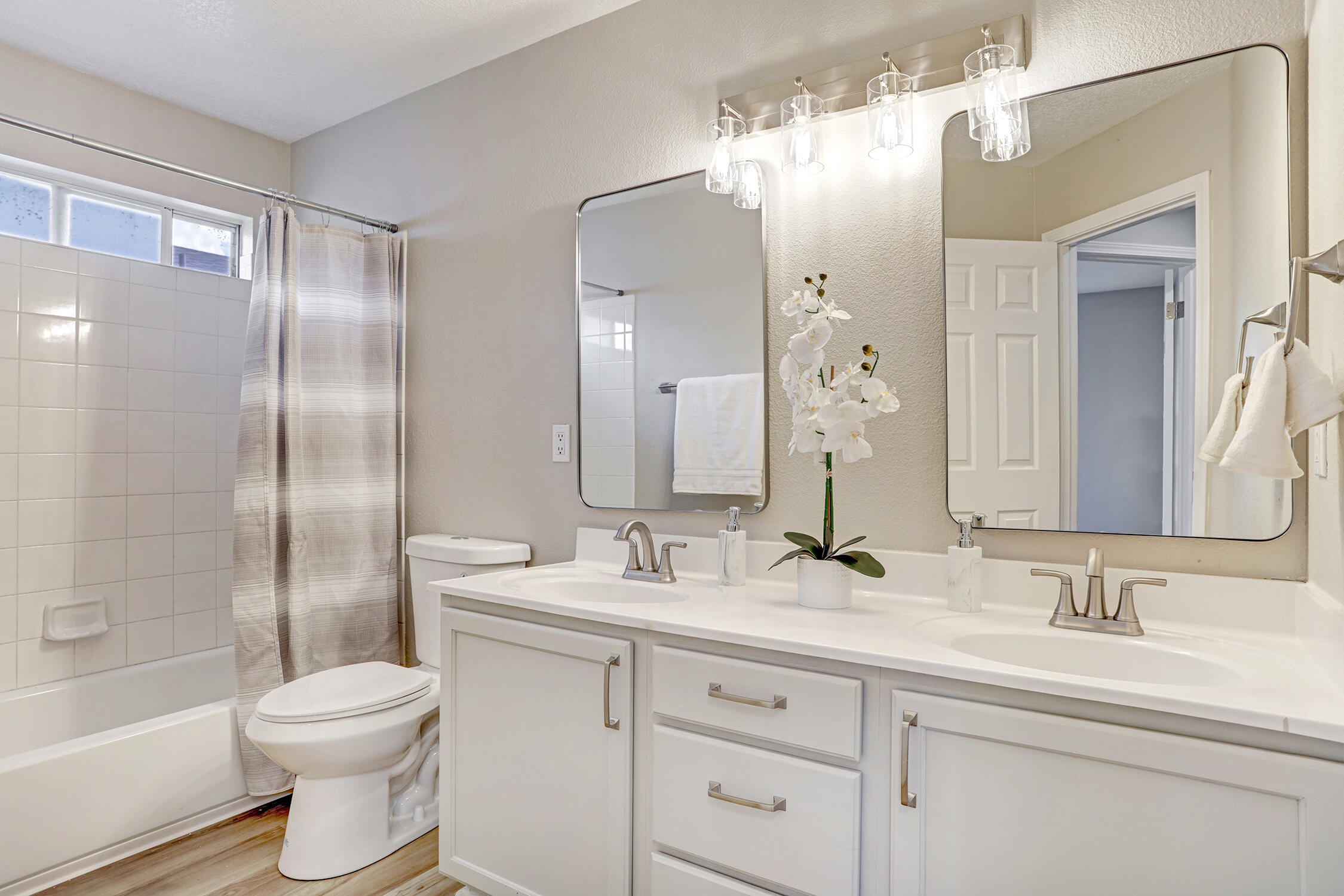 537 Sky Tower Street SW