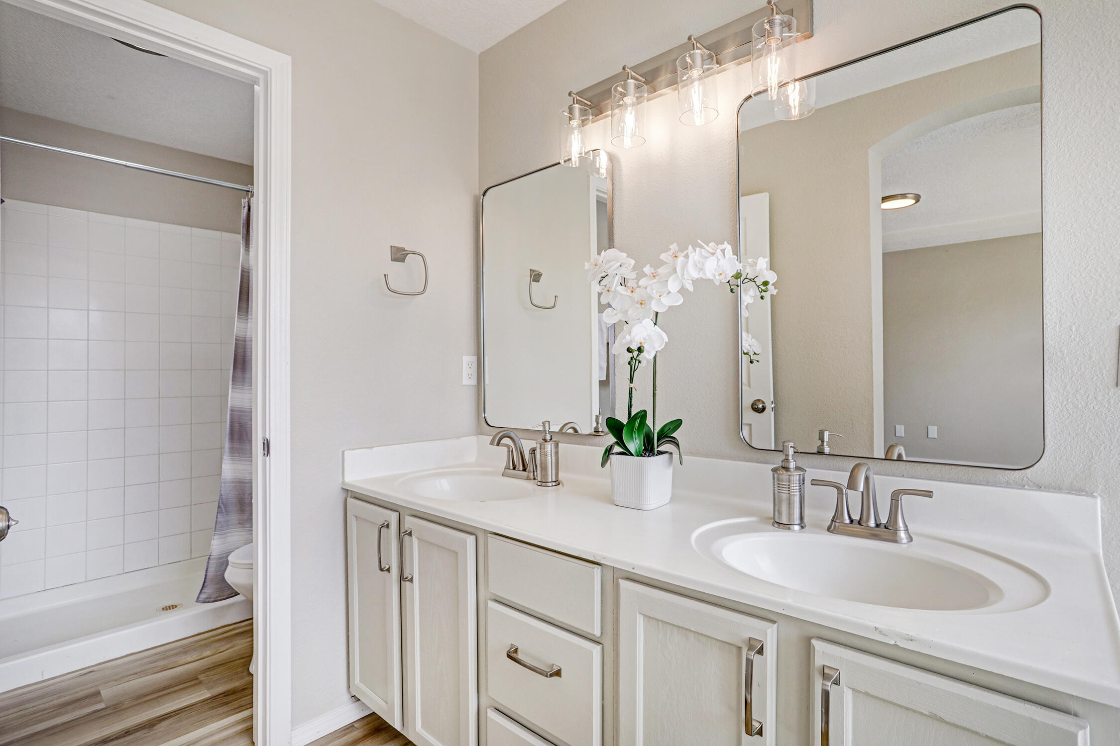 537 Sky Tower Street SW