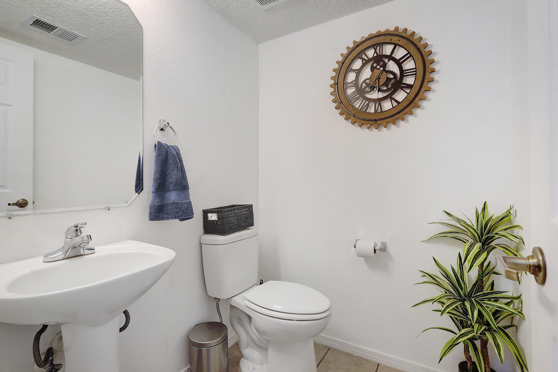 9200 Colima Avenue NW