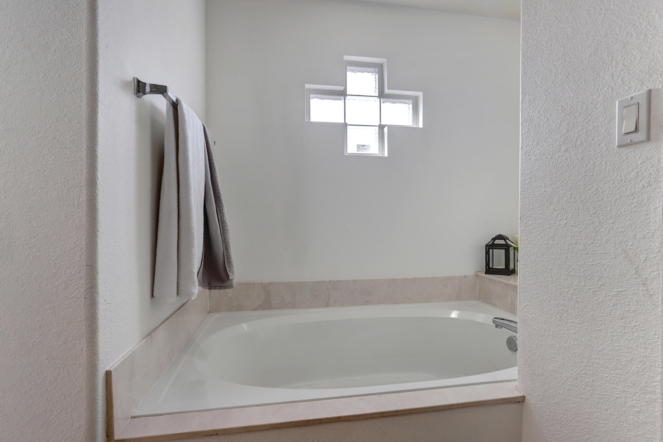 9200 Colima Avenue NW