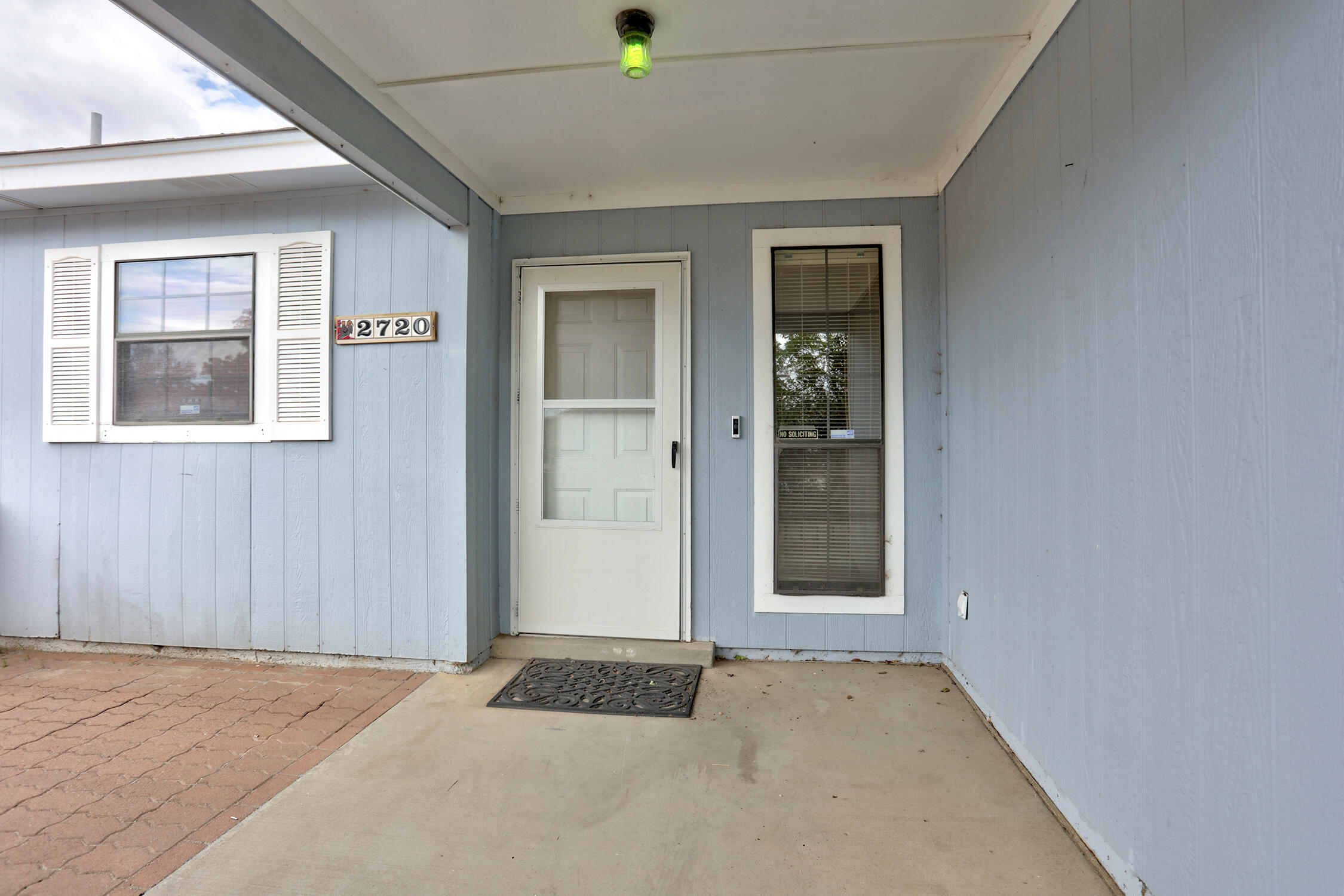2720 Pinewood Drive SE