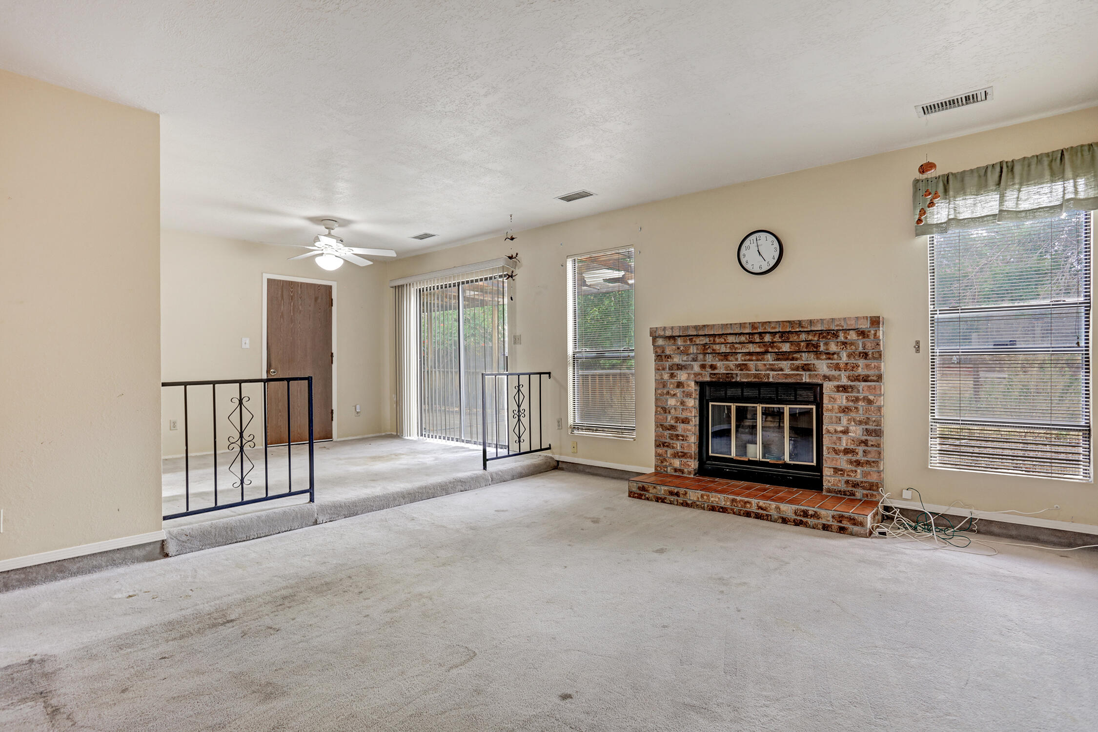 2720 Pinewood Drive SE