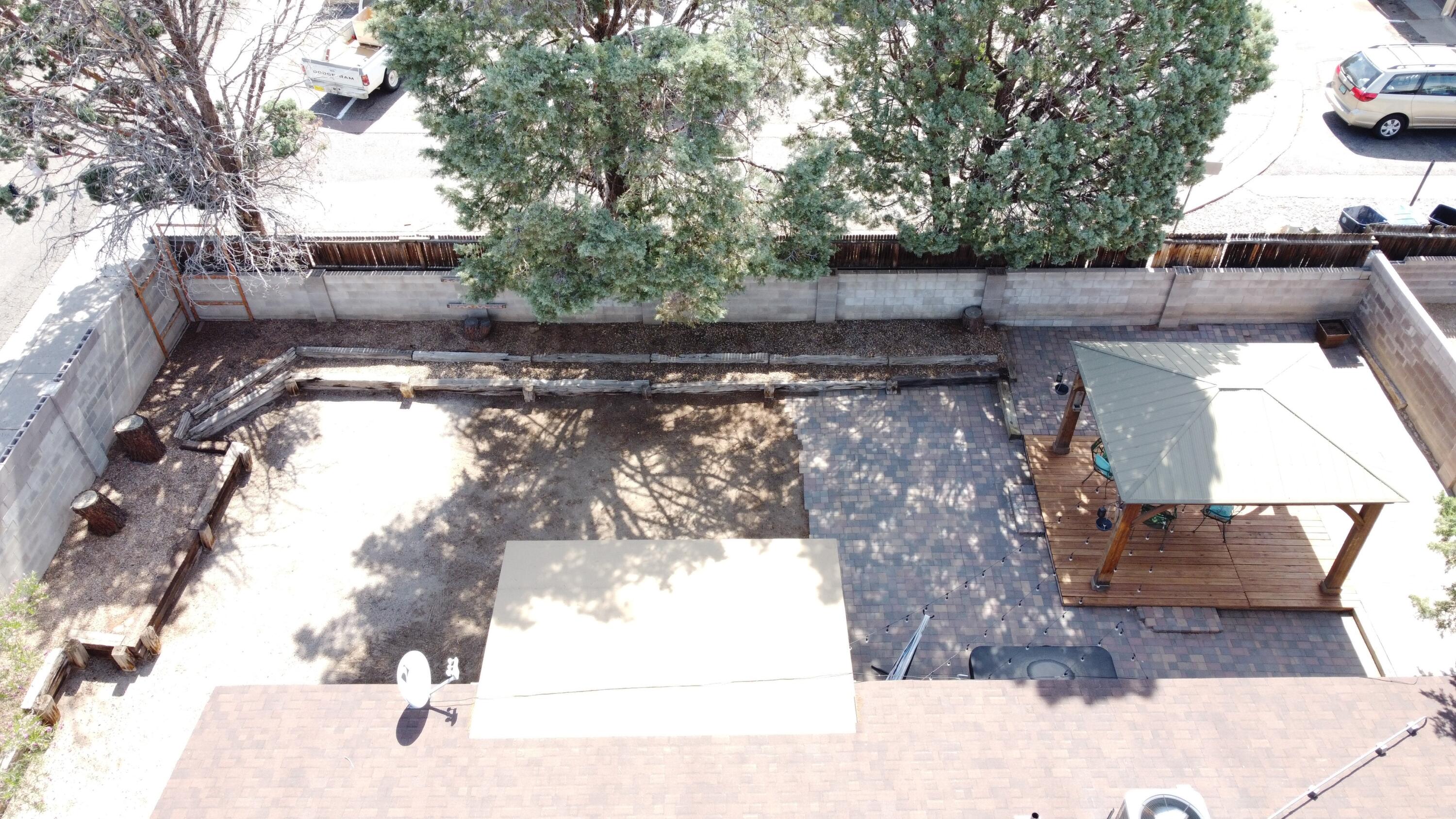 2316 Algodones Street NE