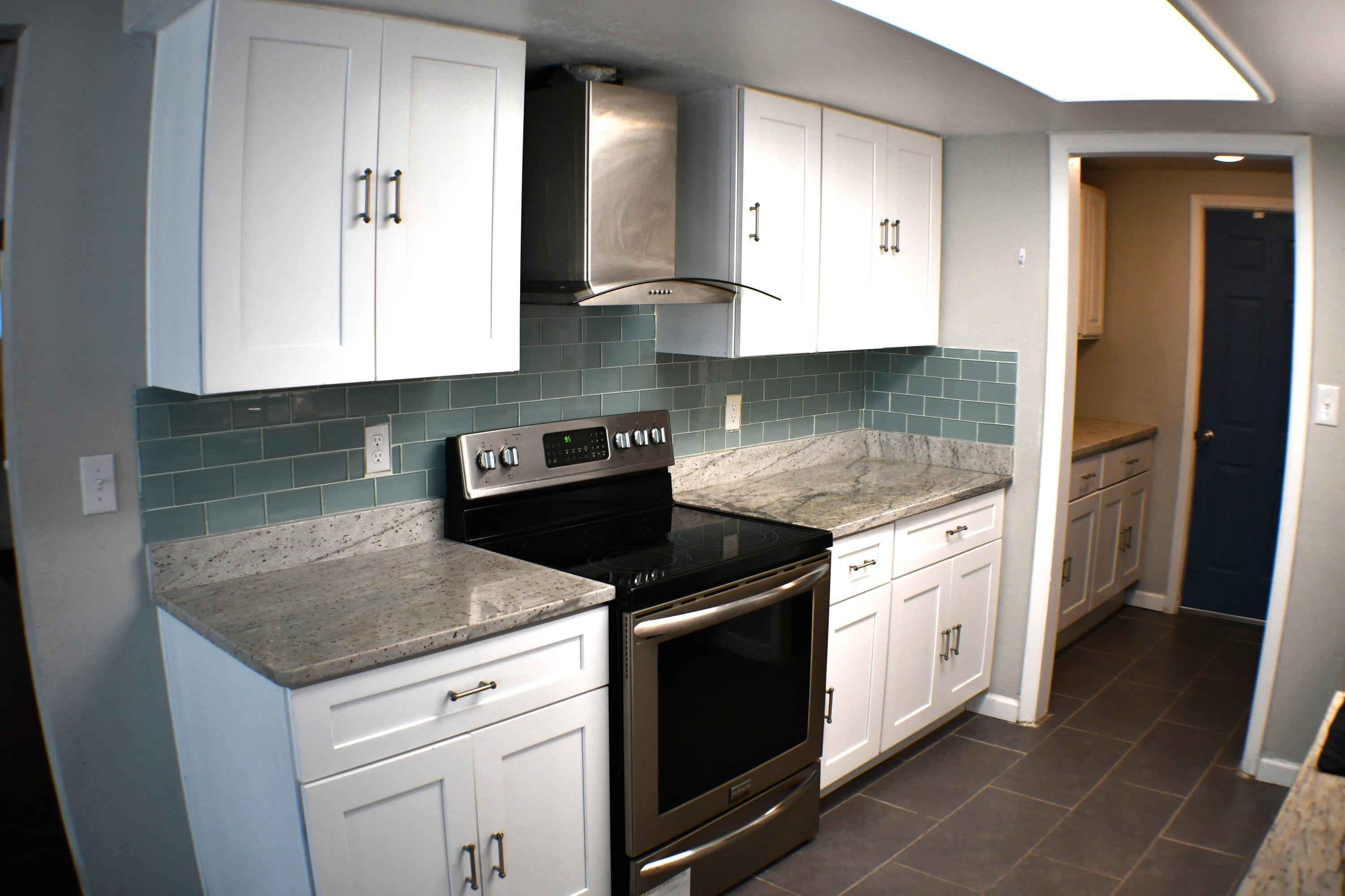 2316 Algodones Street NE