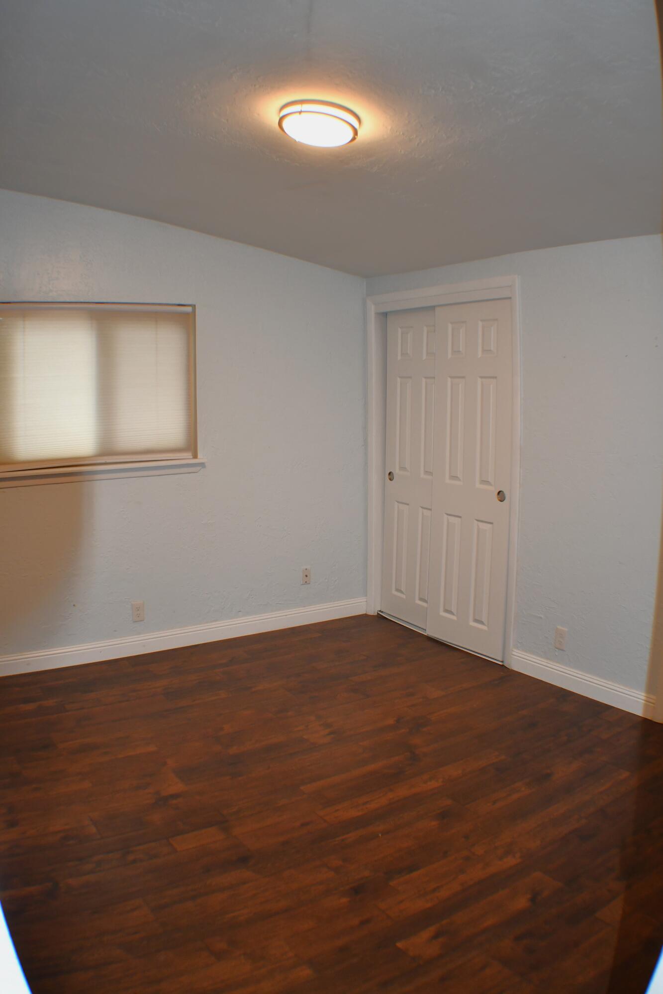 2316 Algodones Street NE