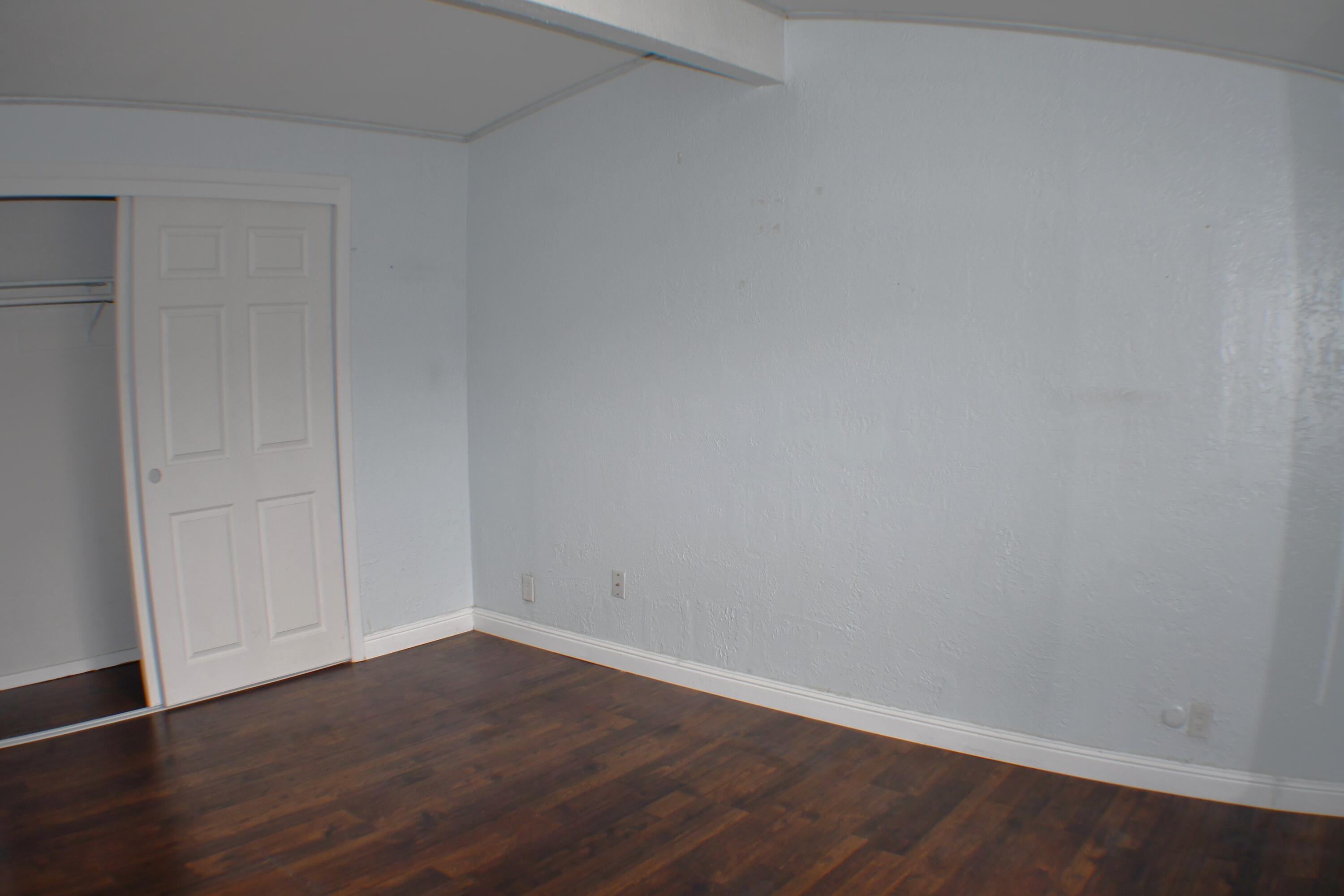 2316 Algodones Street NE