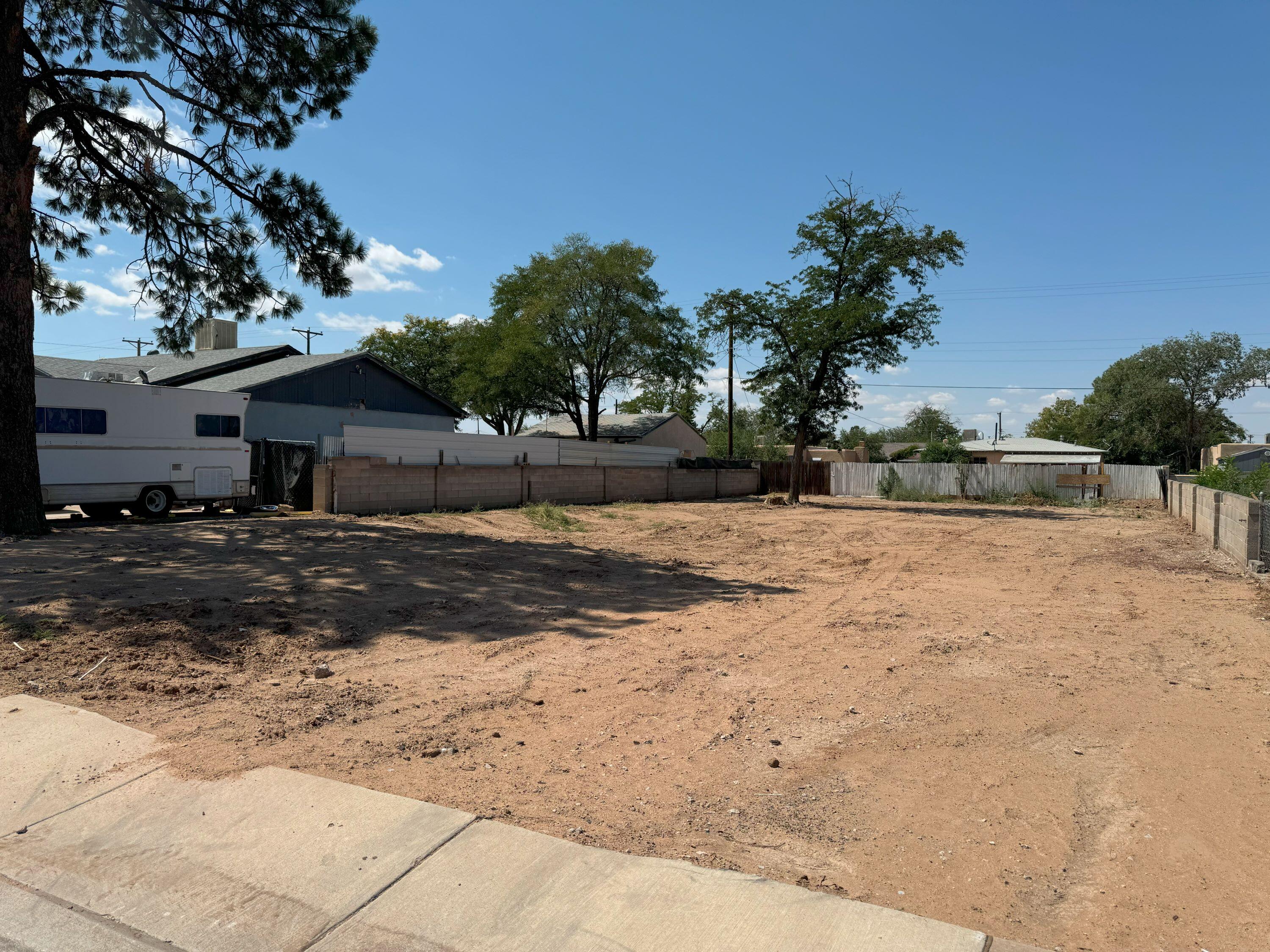 533 Dakota Street SE