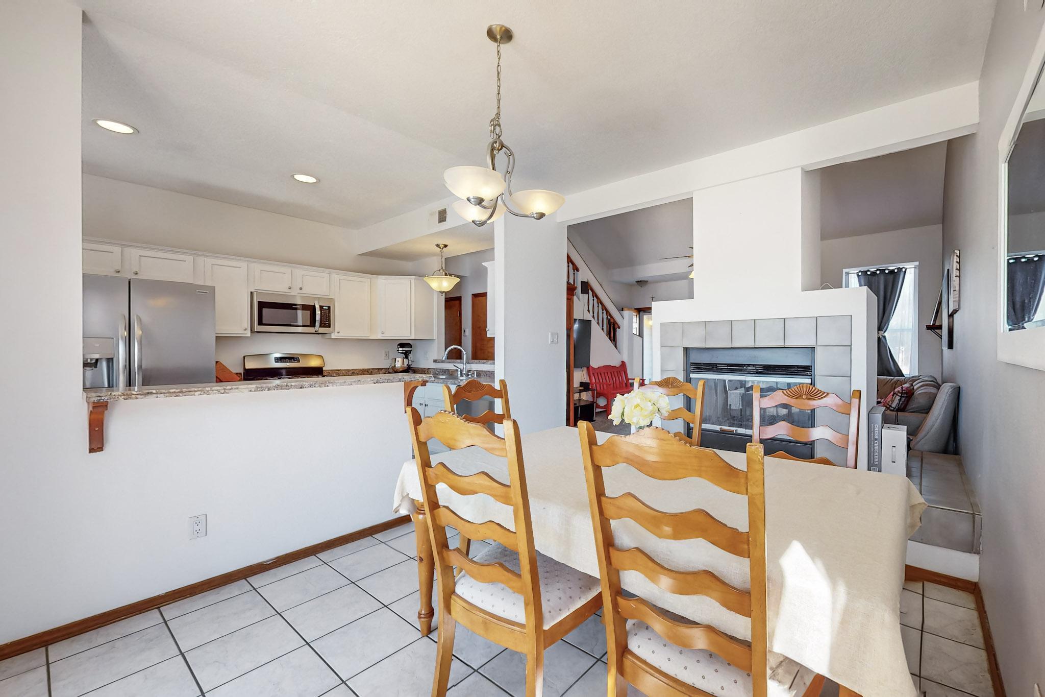 7104 Portulaca Drive NW