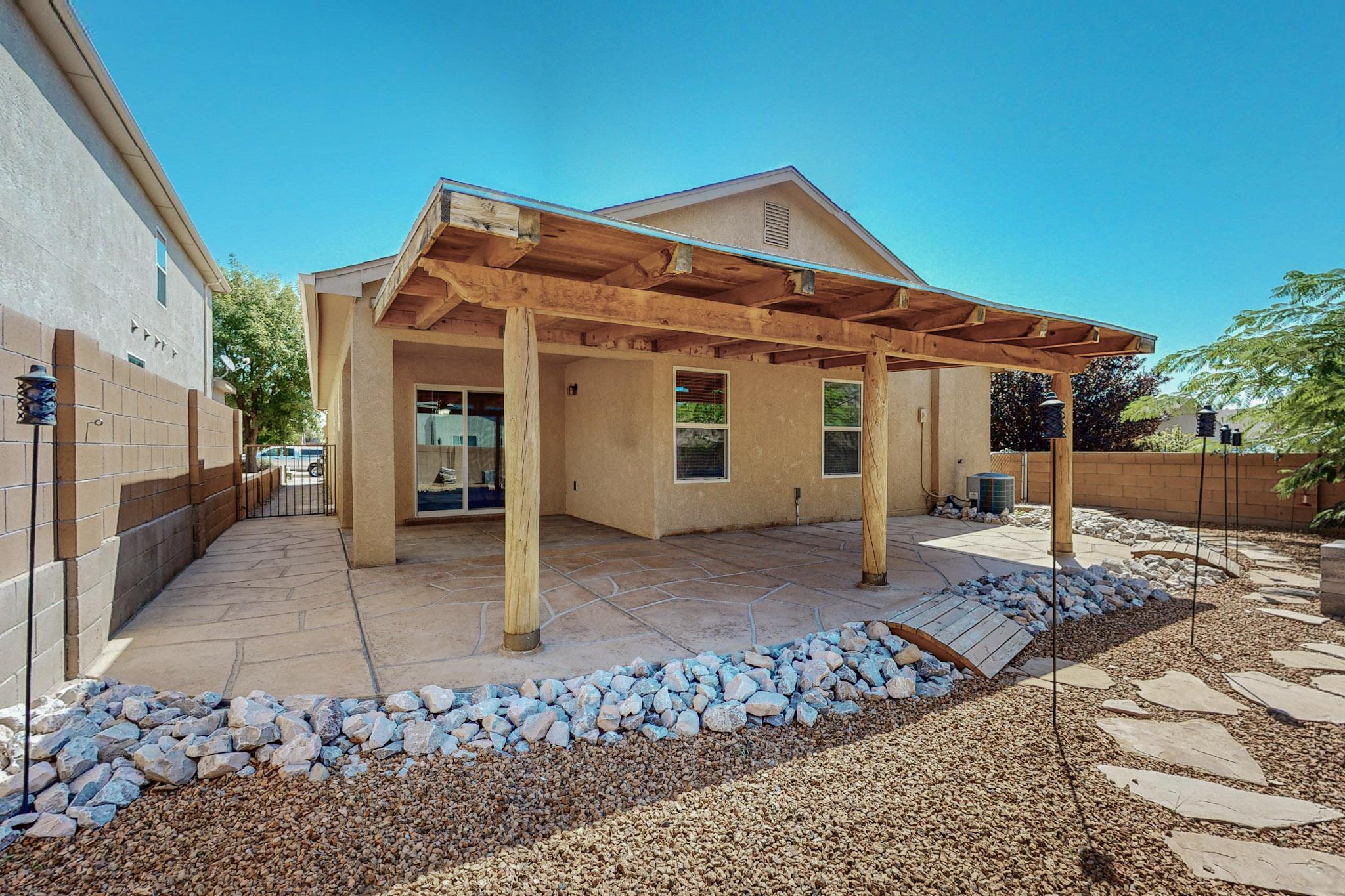 4021 Desert Pinon Drive NE