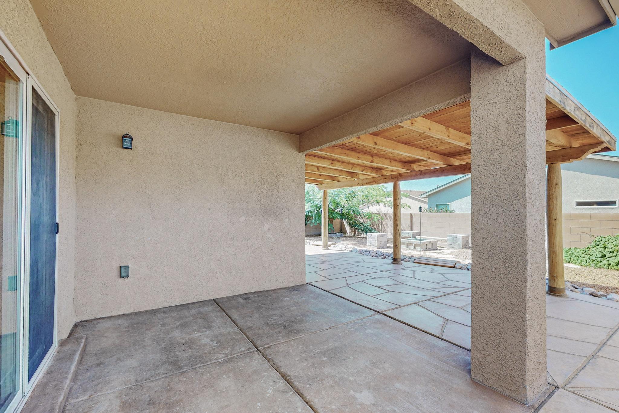 4021 Desert Pinon Drive NE