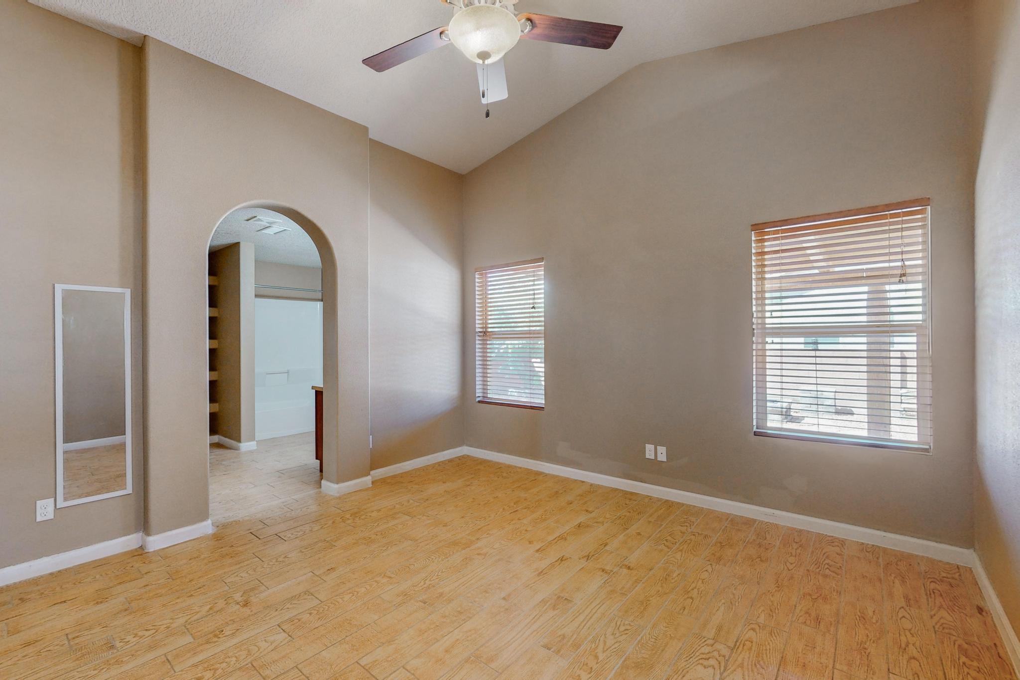 4021 Desert Pinon Drive NE