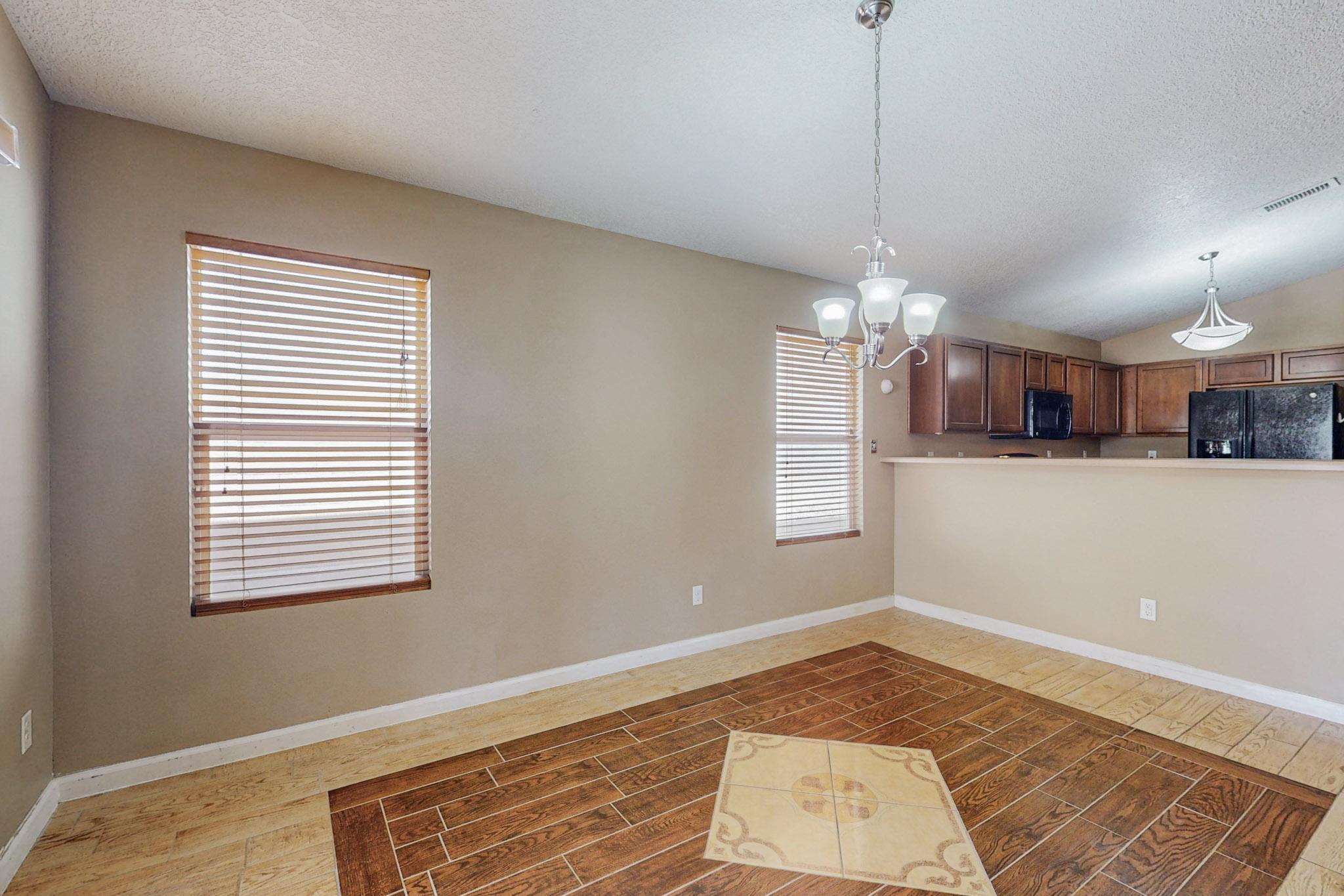 4021 Desert Pinon Drive NE