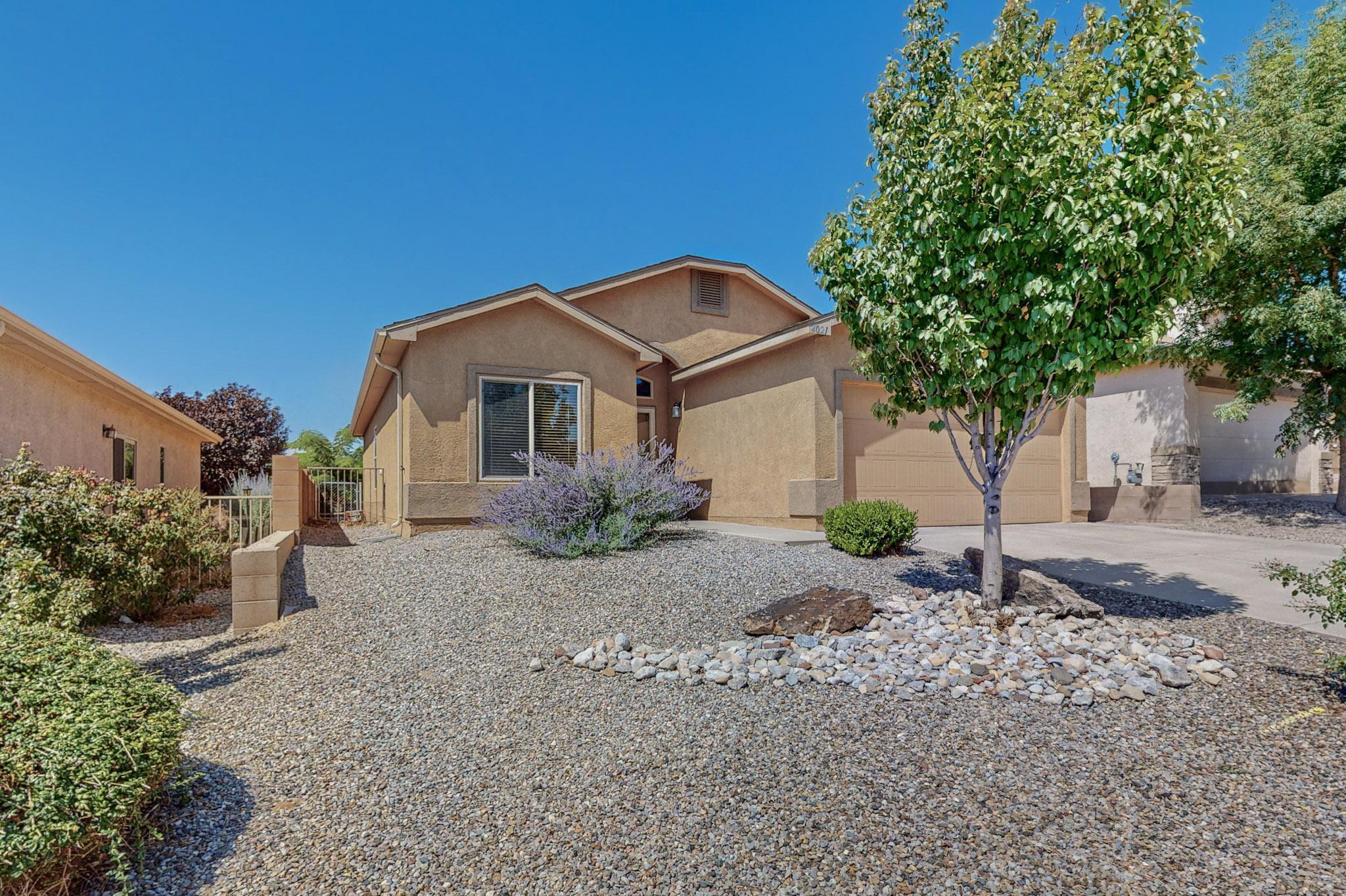 4021 Desert Pinon Drive NE