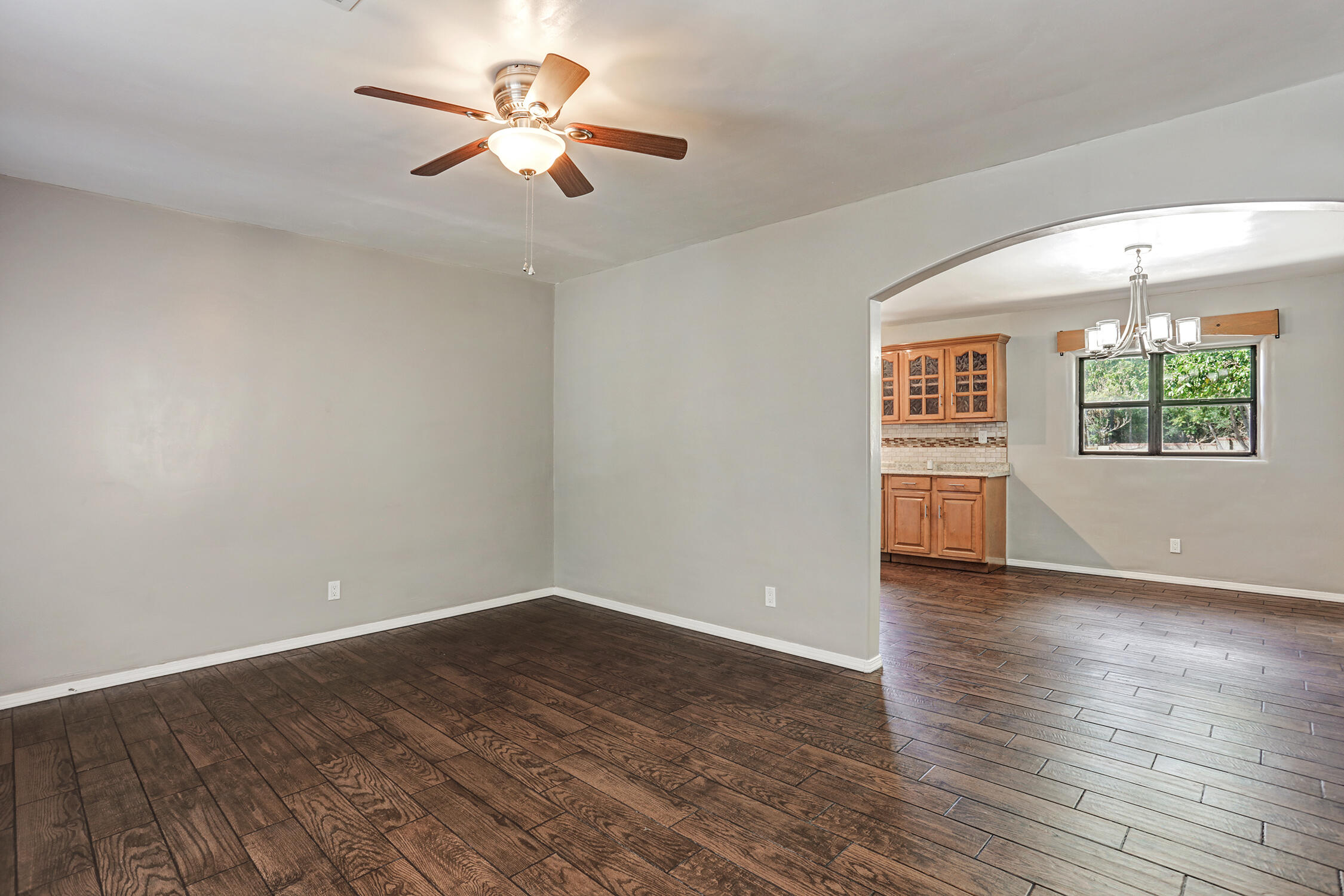 323 Arvada Avenue NE