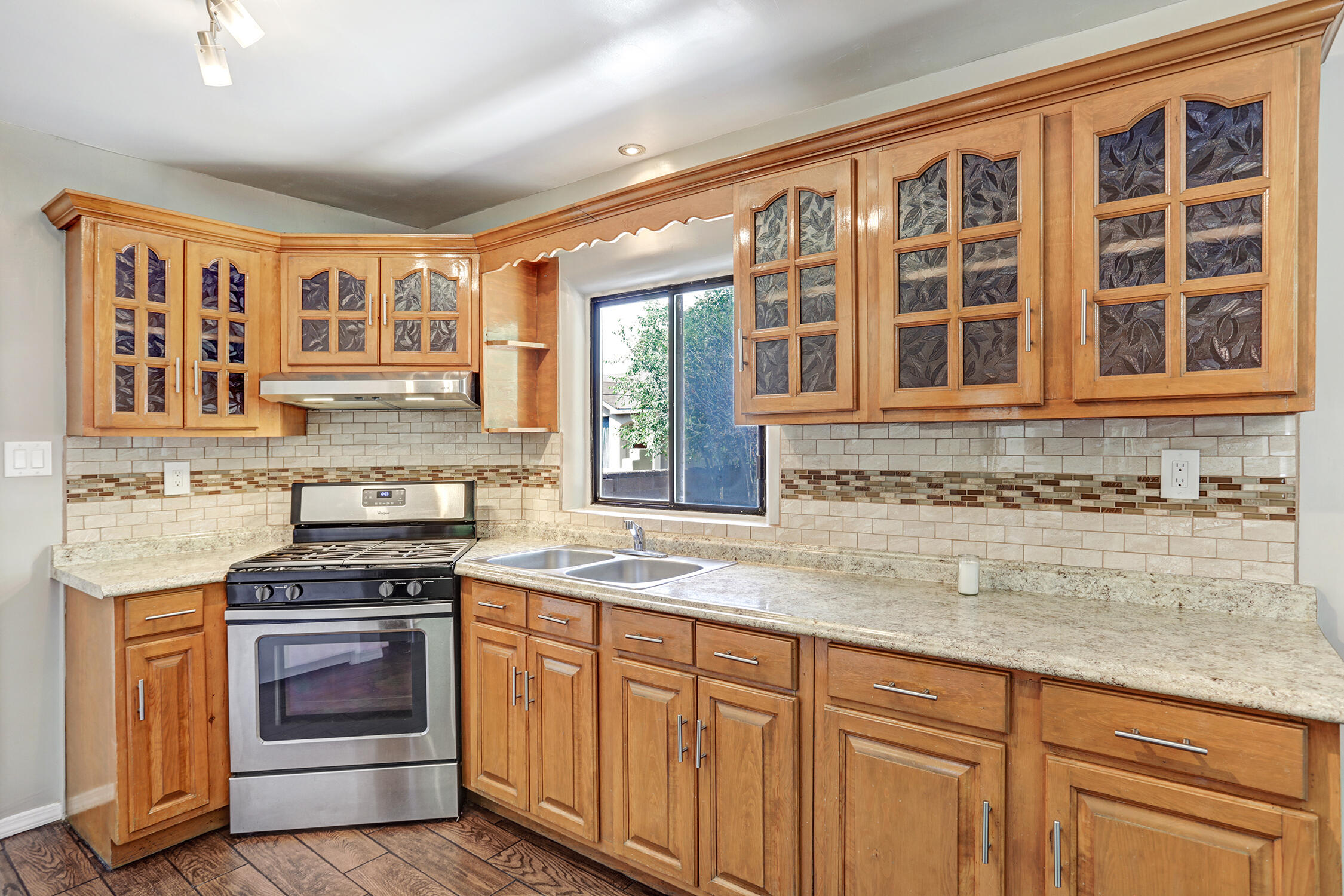 323 Arvada Avenue NE