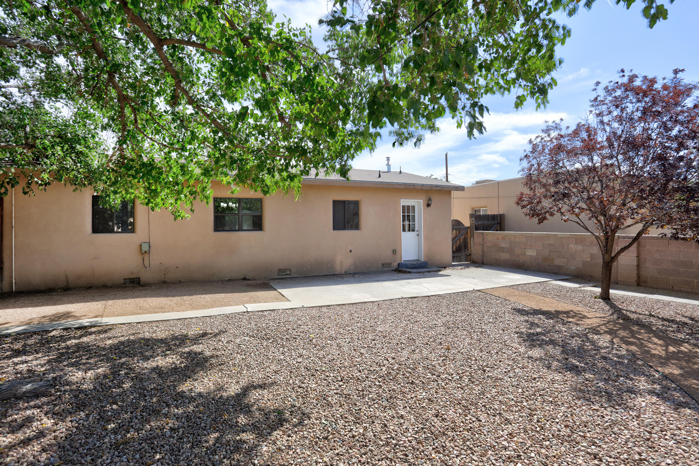 323 Arvada Avenue NE