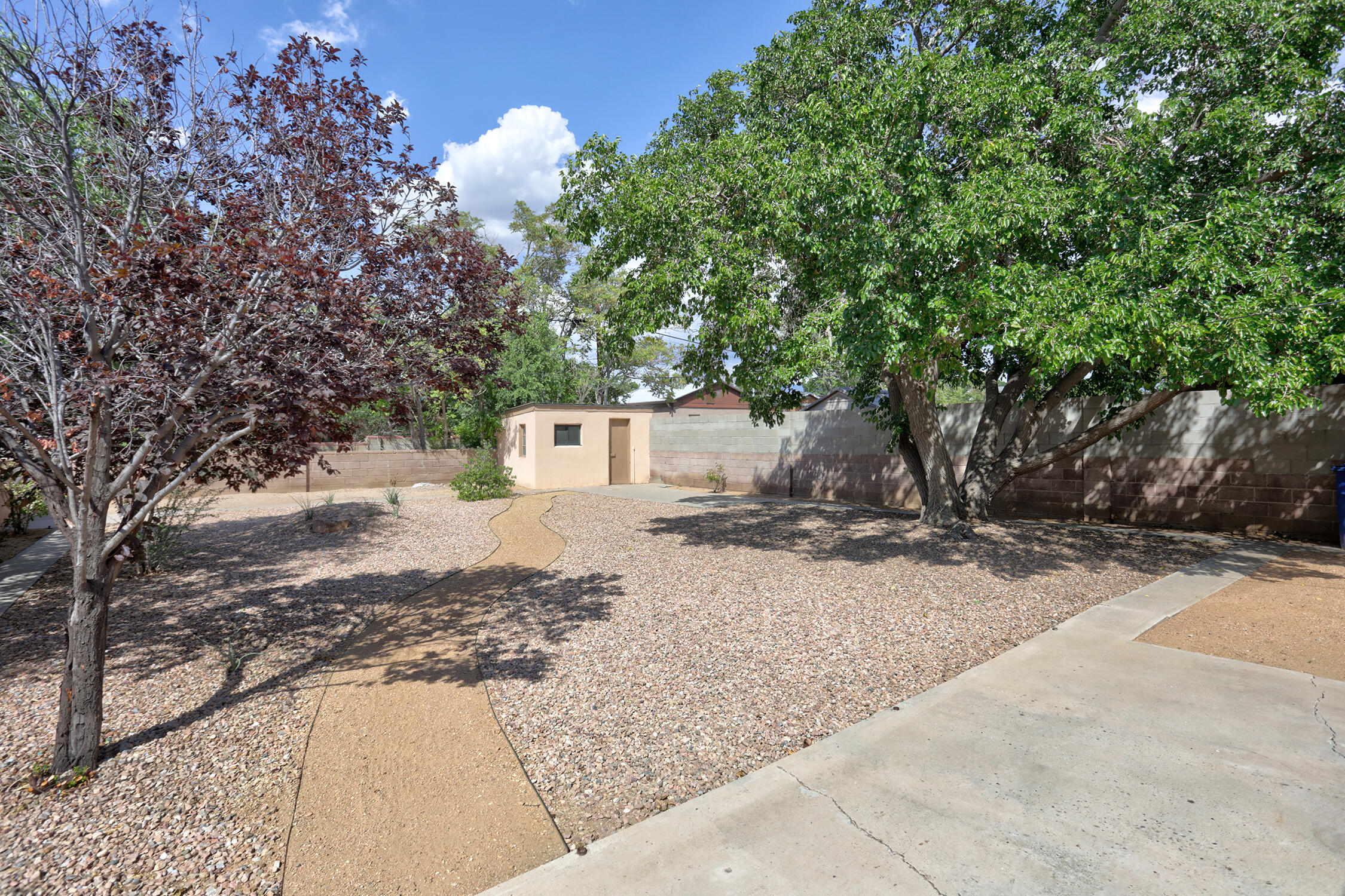 323 Arvada Avenue NE