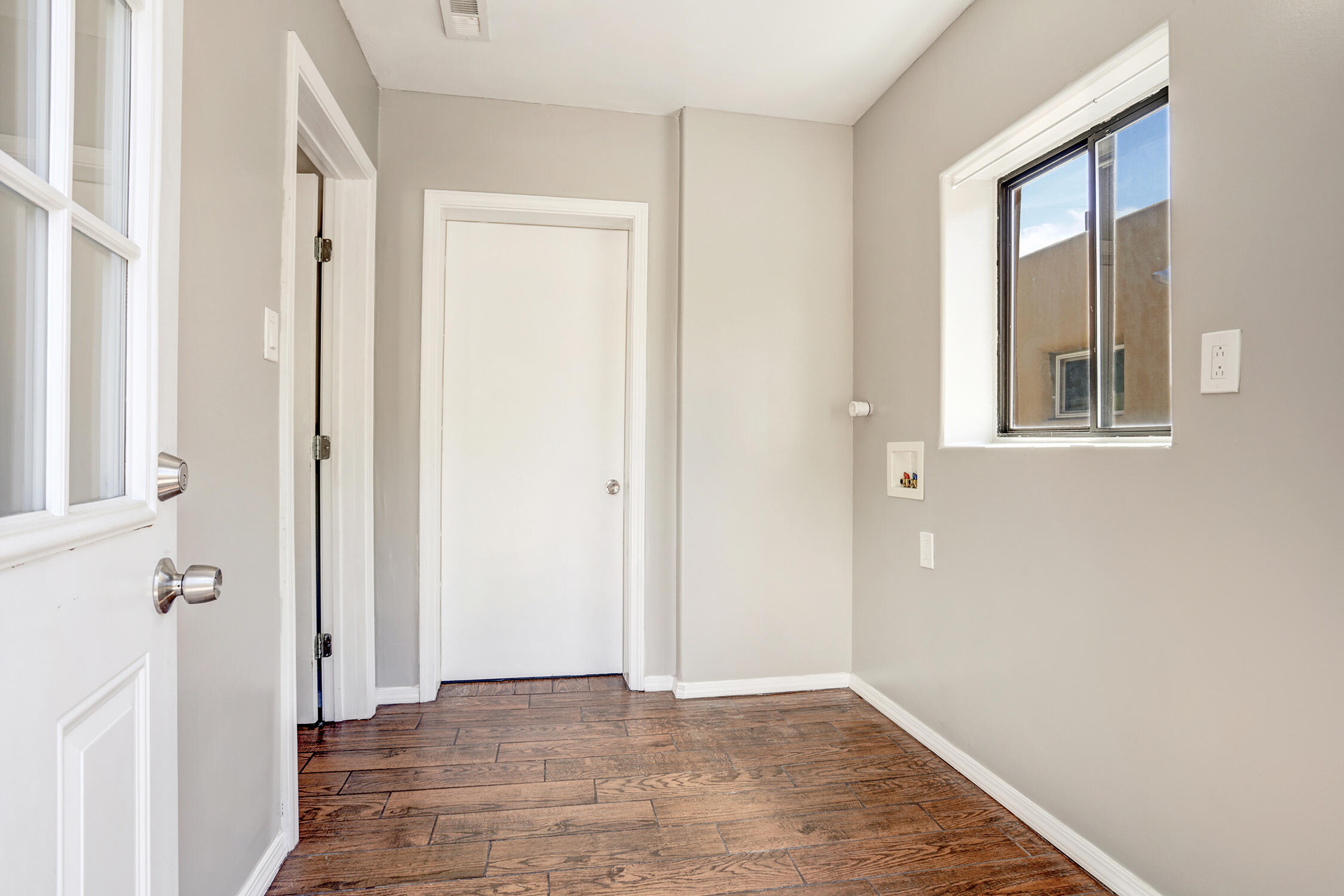 323 Arvada Avenue NE