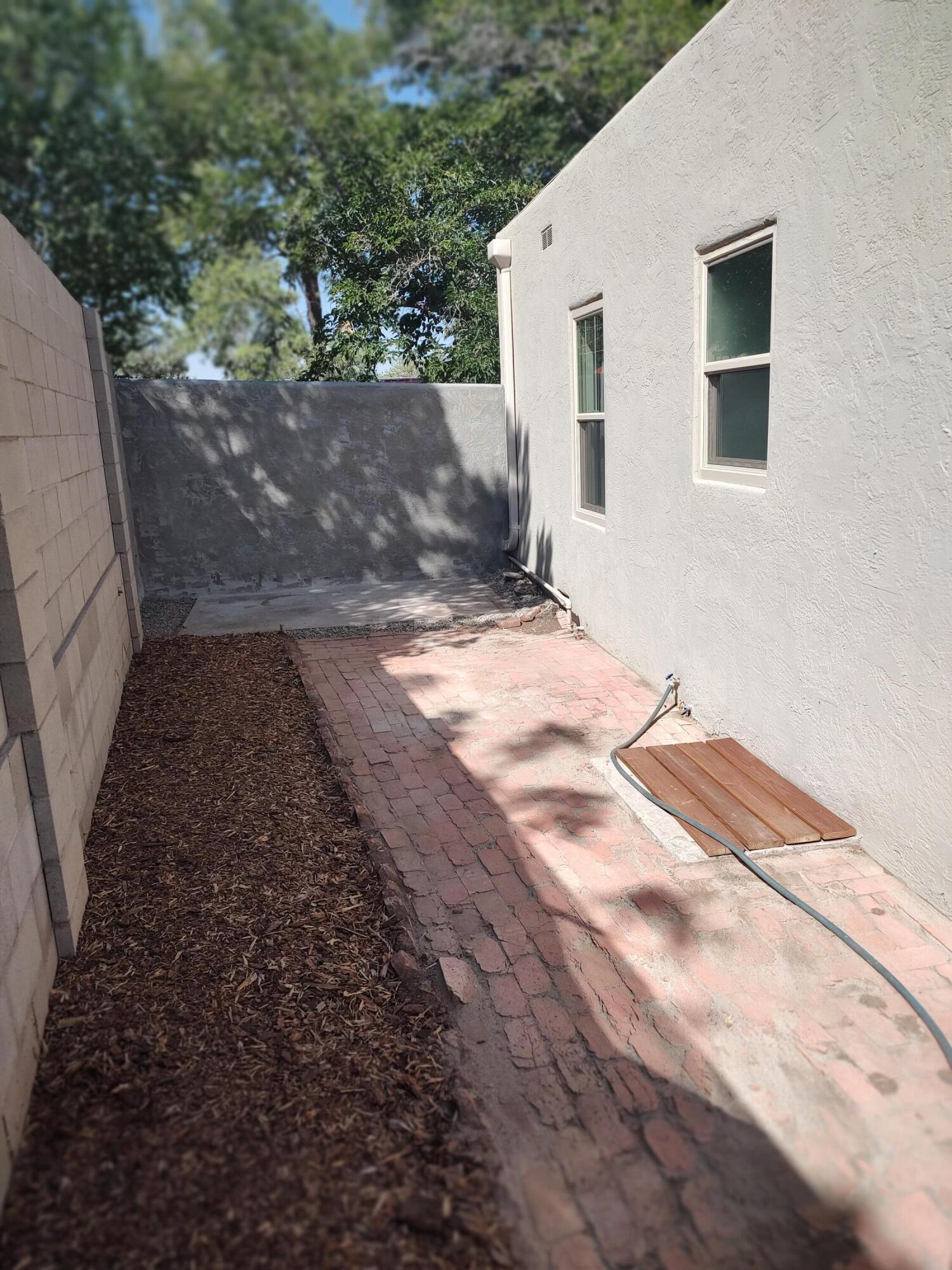 3200 BURTON Avenue SE