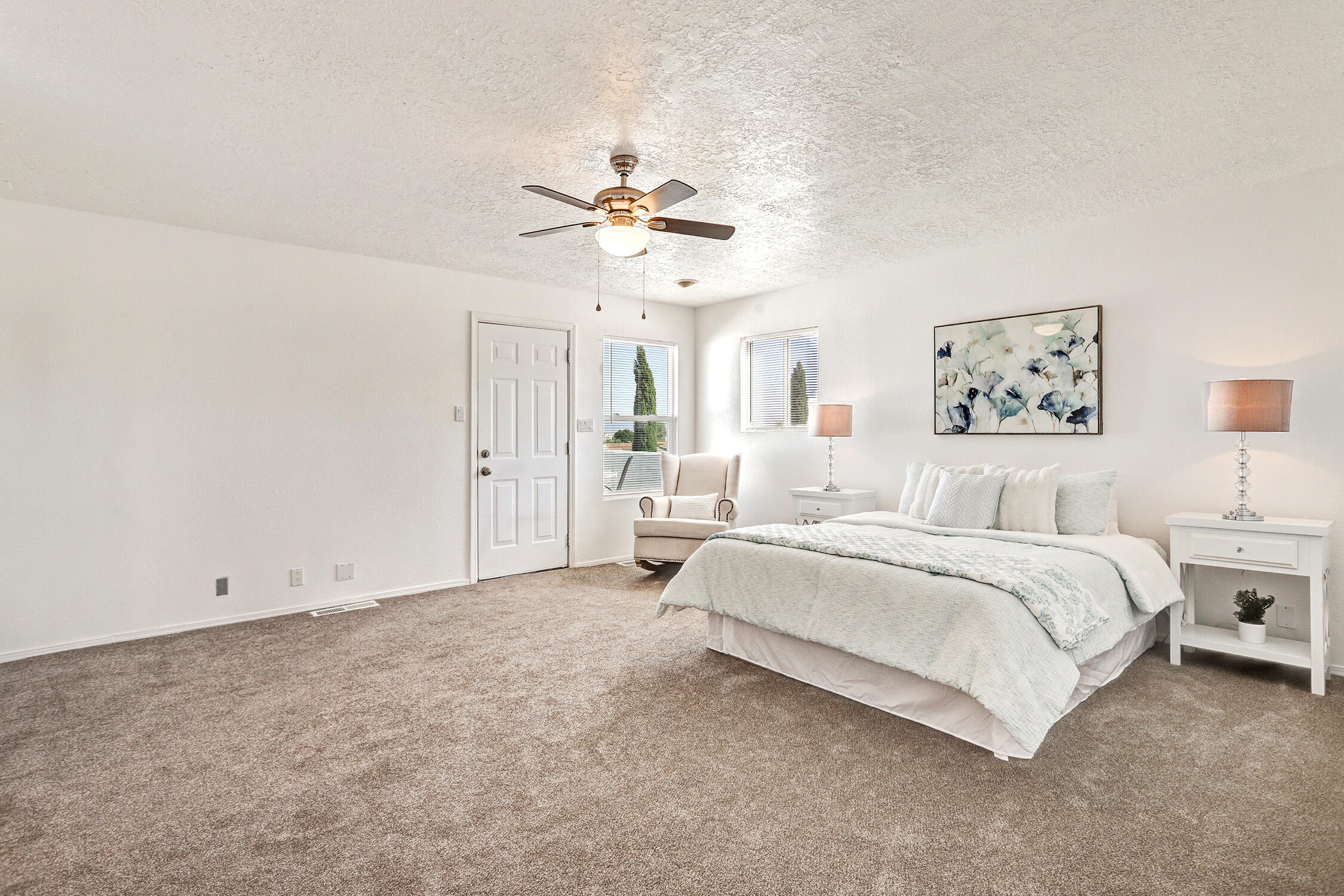 1600 ROSEWOOD Avenue NW