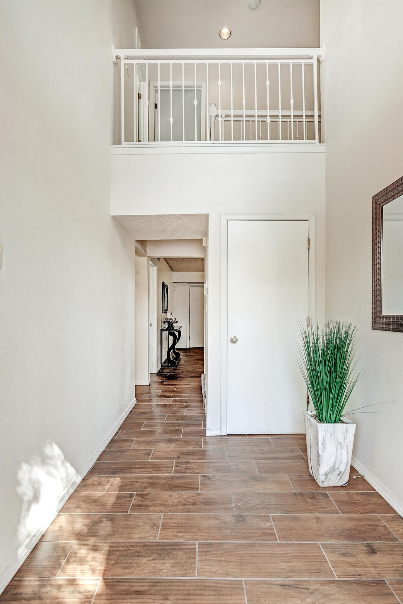 1600 ROSEWOOD Avenue NW