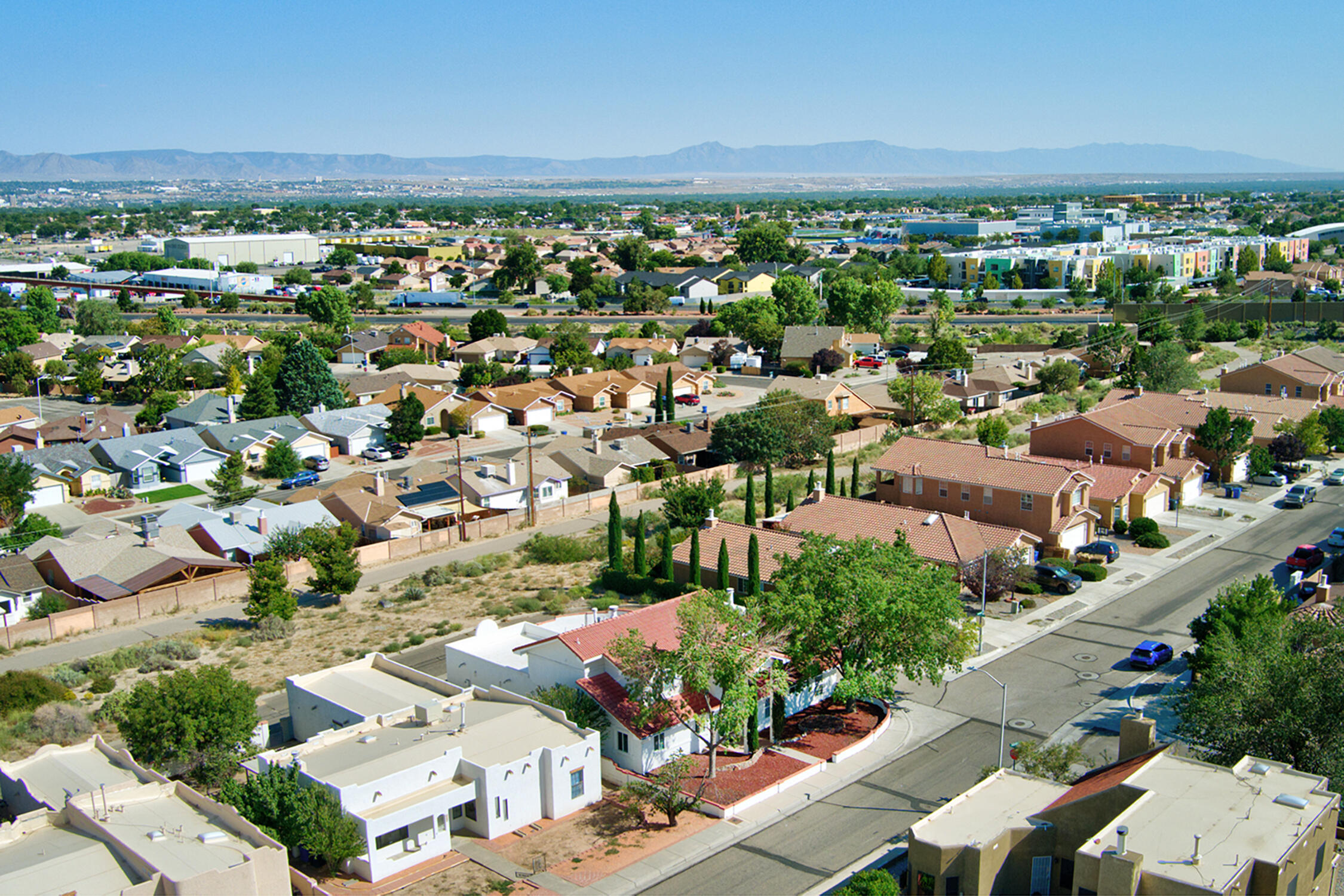 1600 ROSEWOOD Avenue NW