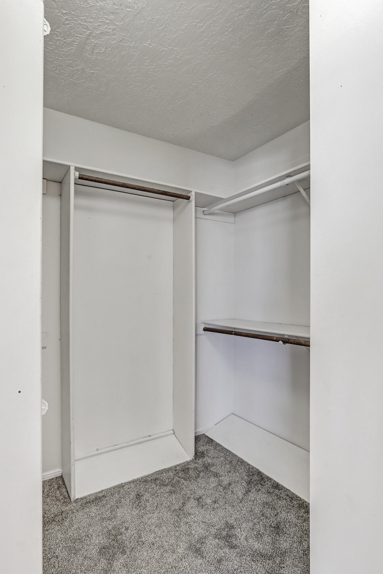 1600 ROSEWOOD Avenue NW