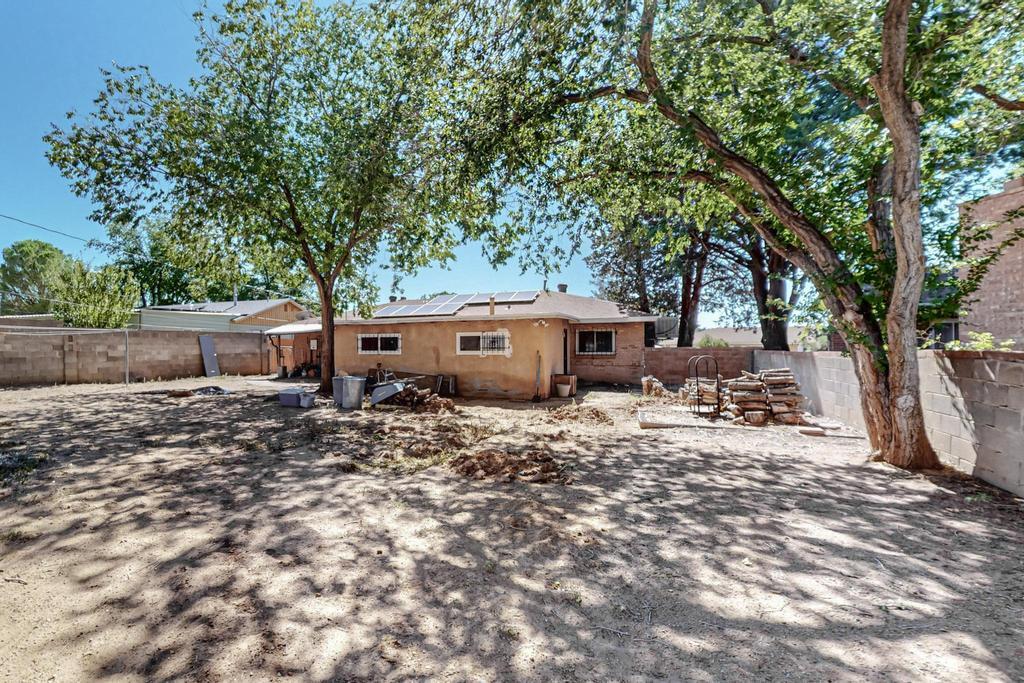 2610 MESA LINDA Drive NE