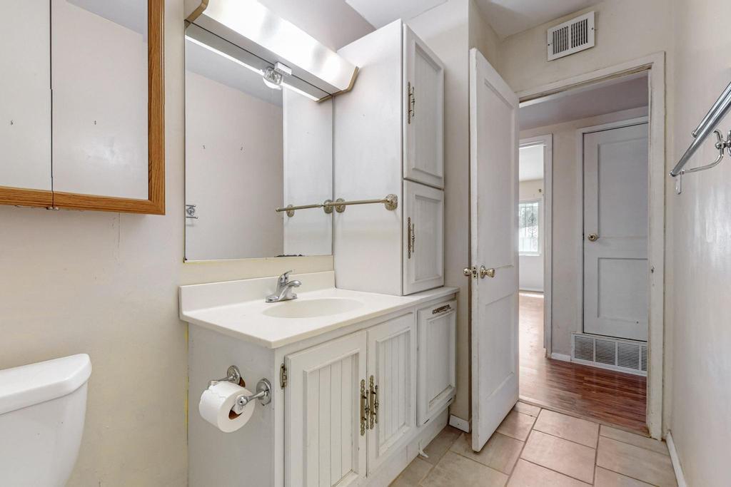 2610 MESA LINDA Drive NE