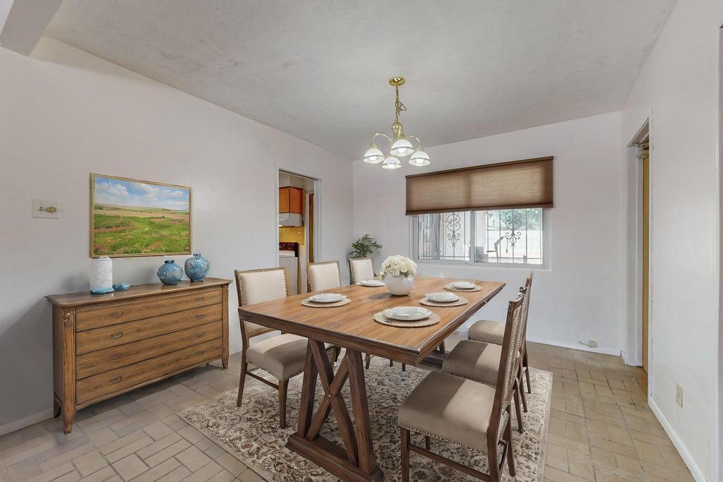 2610 MESA LINDA Drive NE