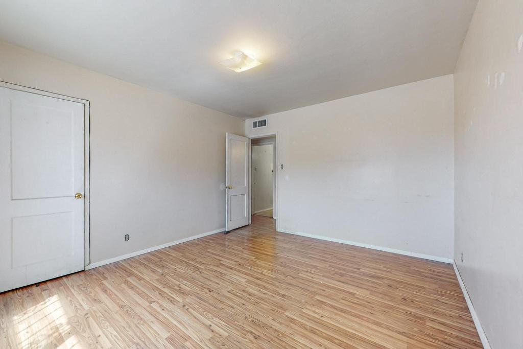 2610 MESA LINDA Drive NE