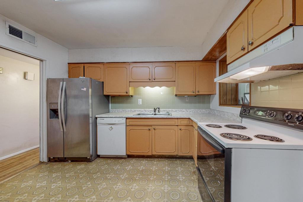 2610 MESA LINDA Drive NE