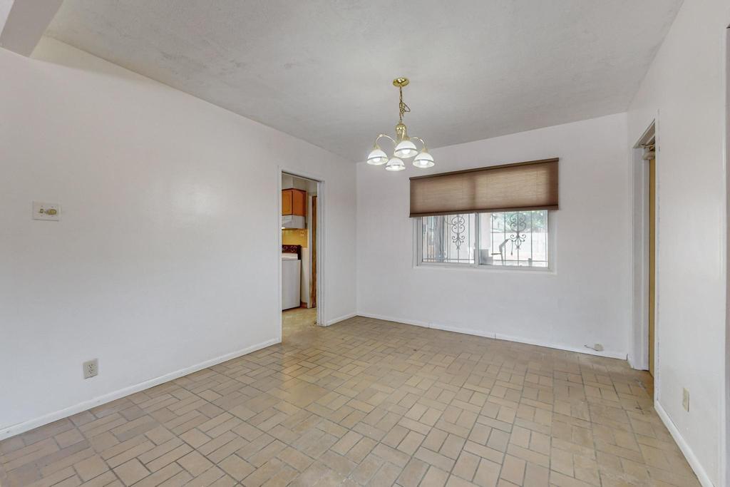 2610 MESA LINDA Drive NE