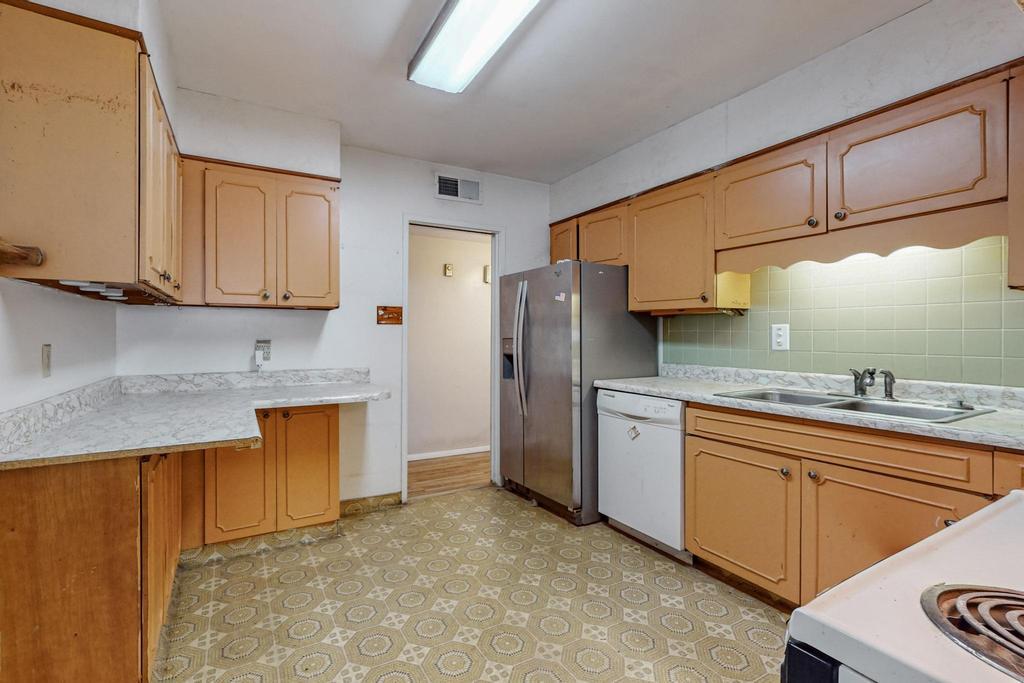 2610 MESA LINDA Drive NE