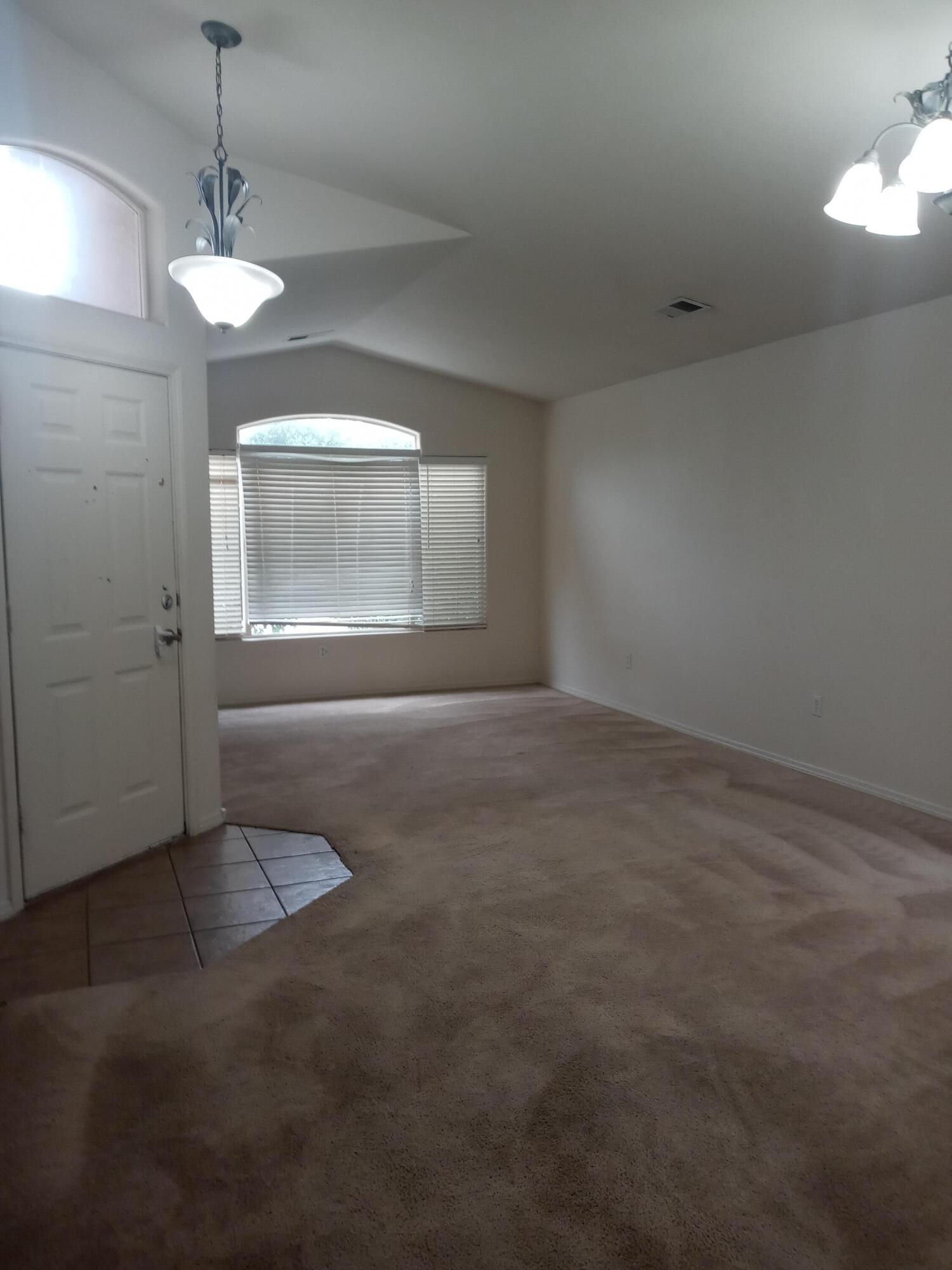 1428 DANZANTE Drive SE