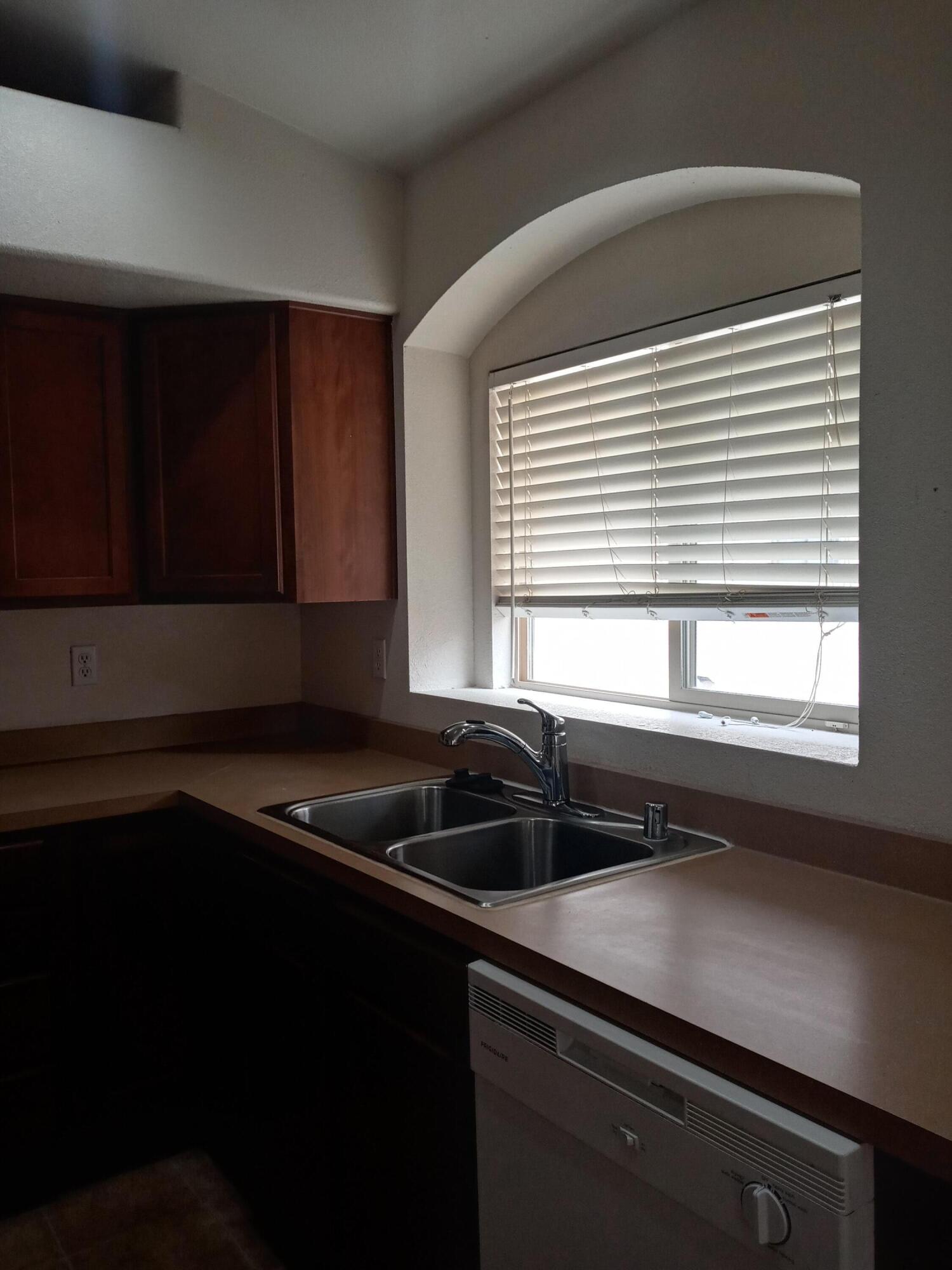 1428 DANZANTE Drive SE