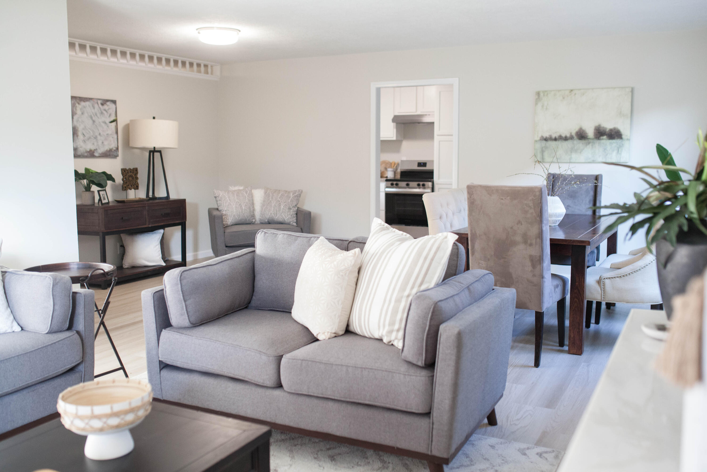 11004 WOODLAND Avenue NE